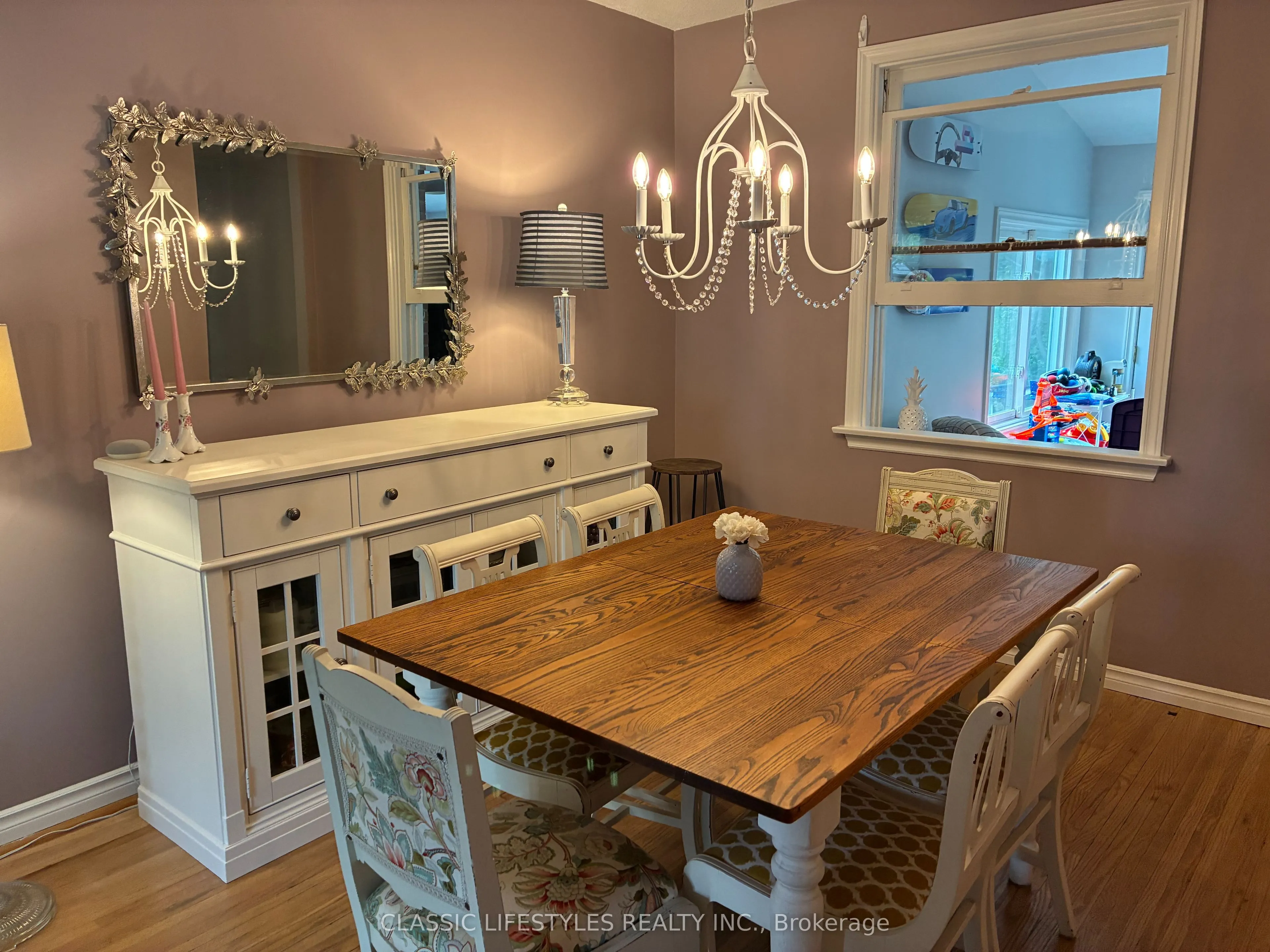 20 Redwater Drive