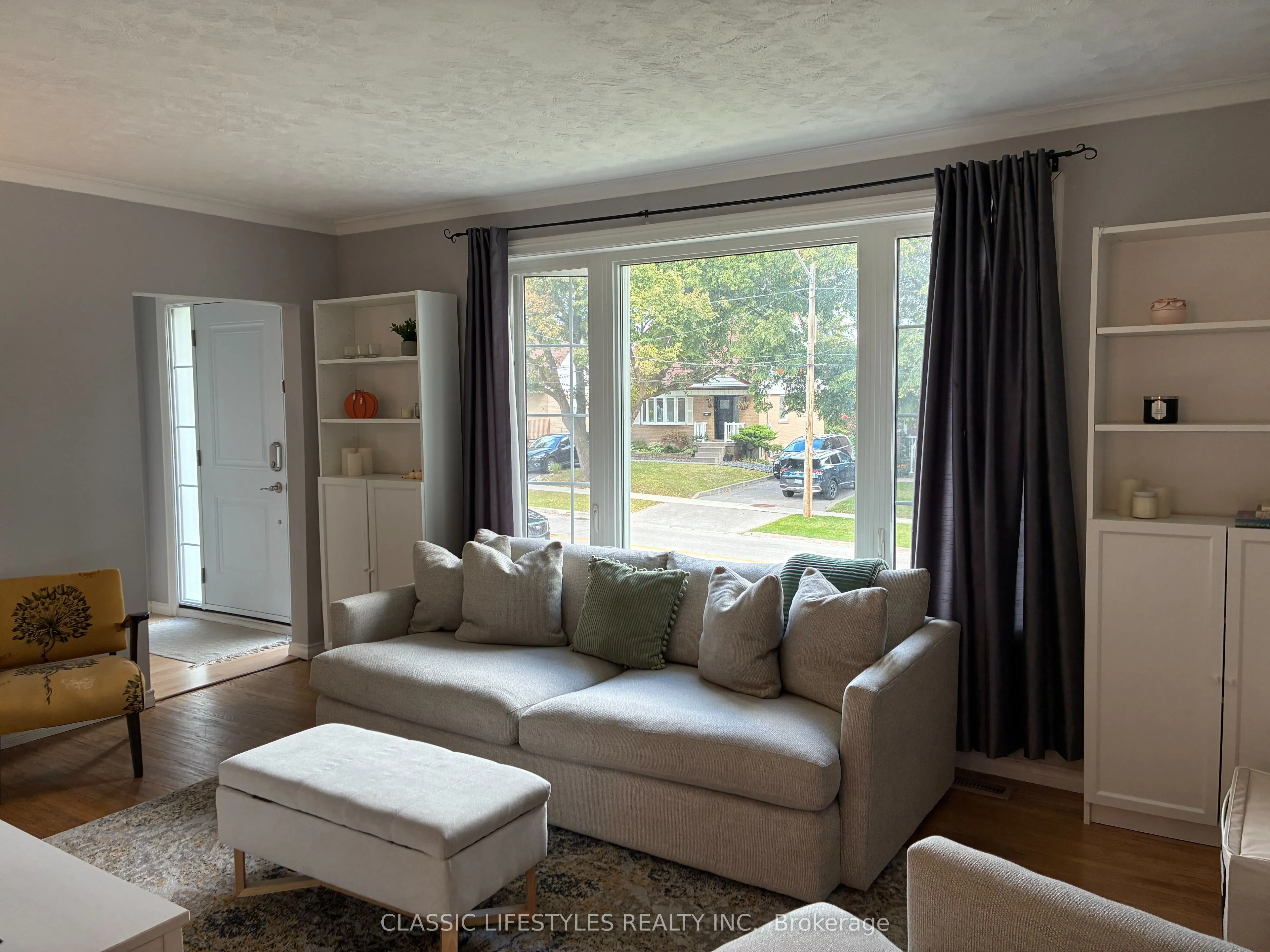 20 Redwater Drive