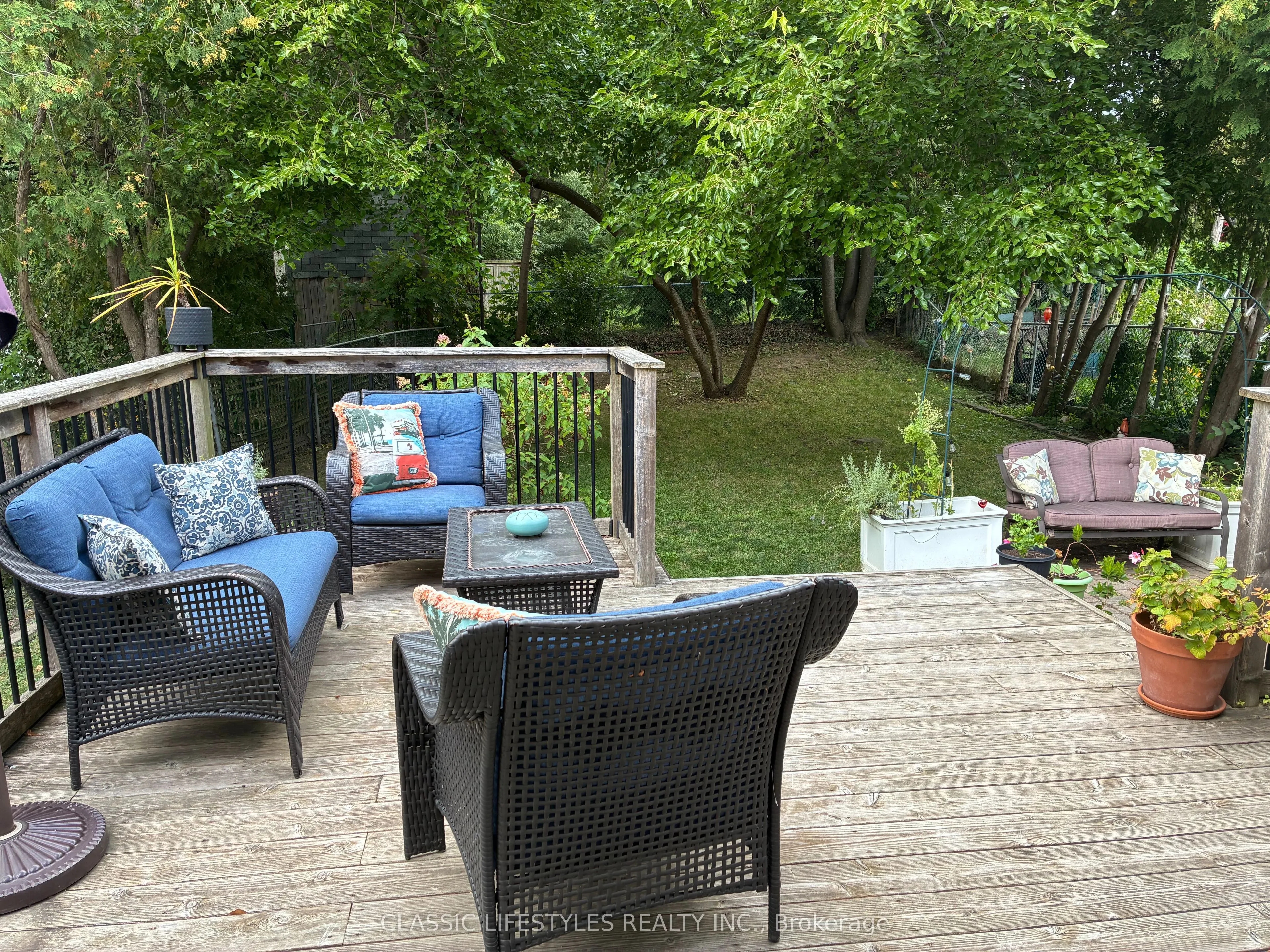 20 Redwater Drive