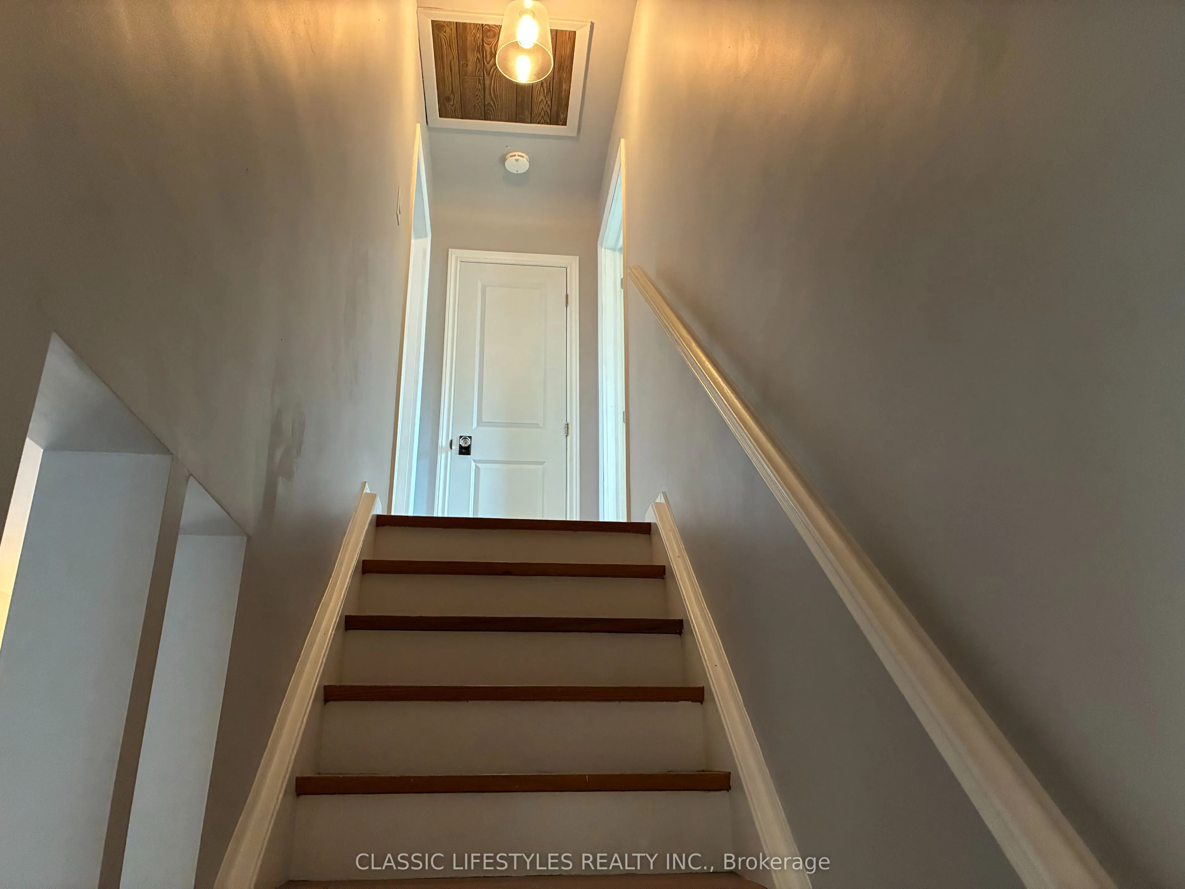 20 Redwater Drive