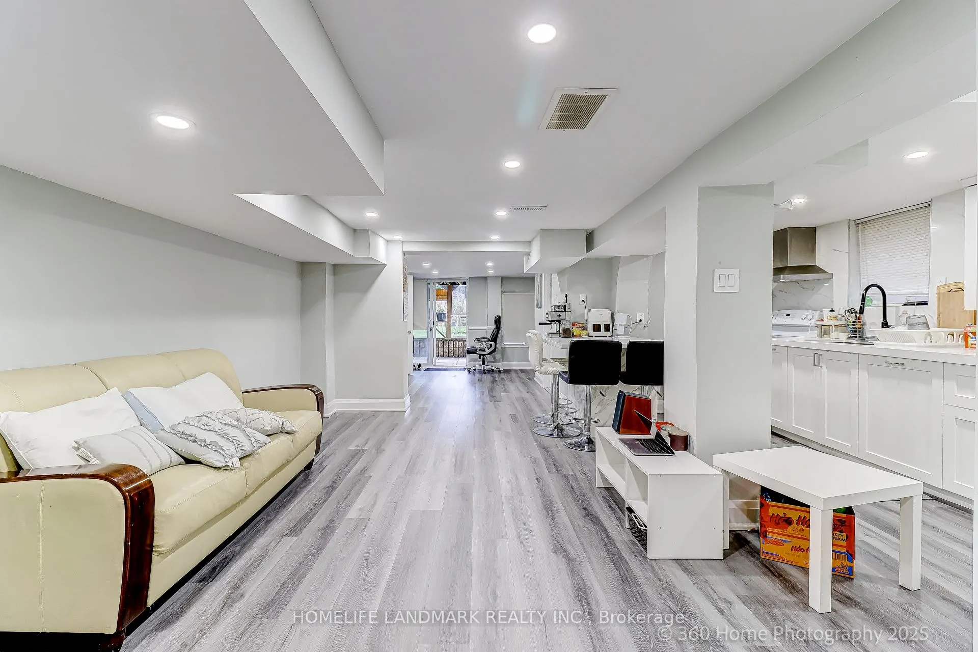 123 Queens Drive