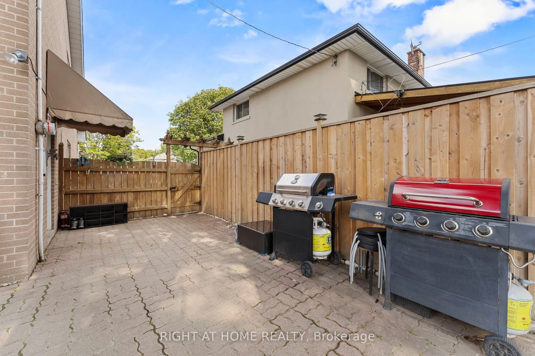 19 Dunsany Crescent