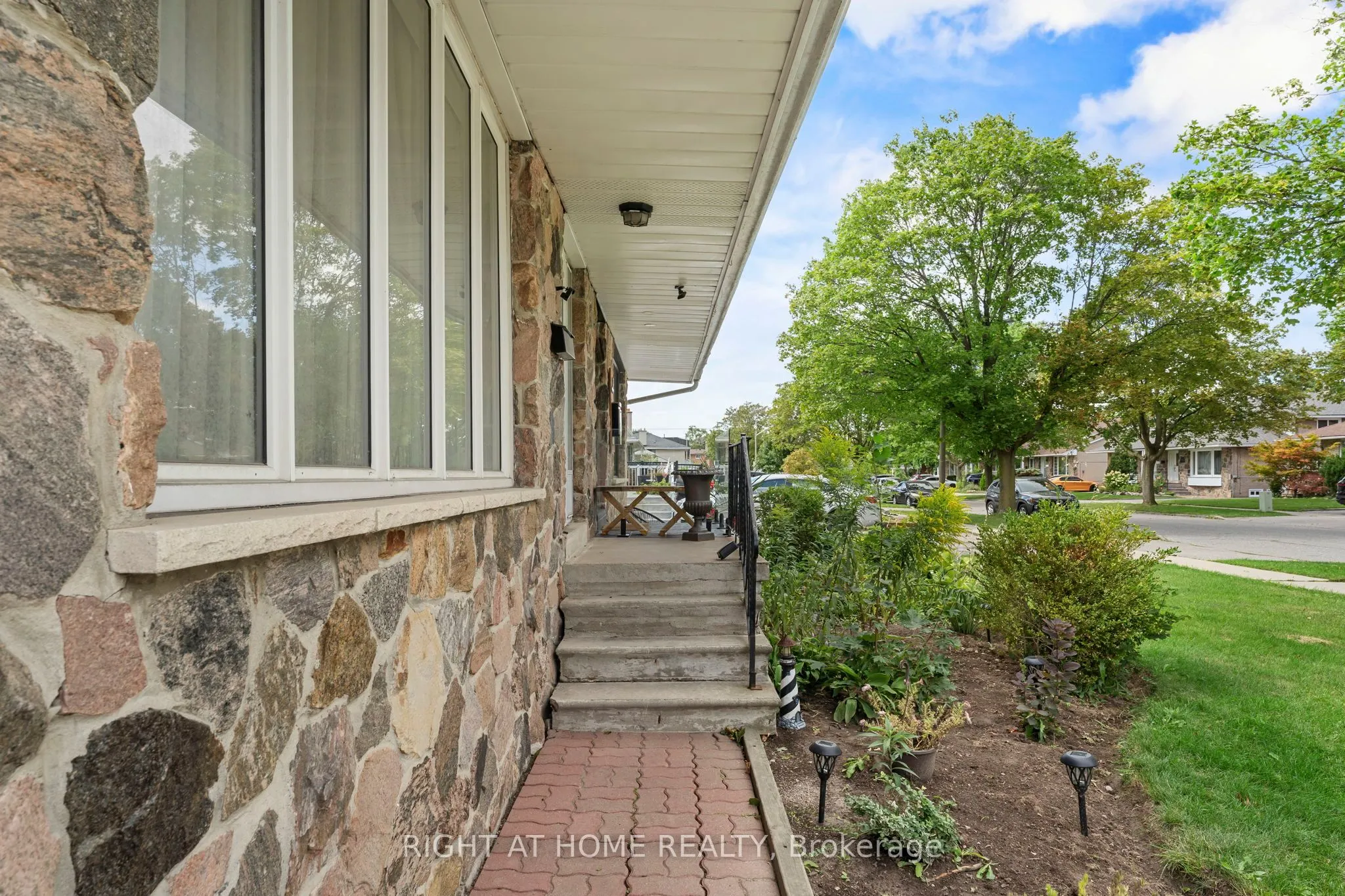 19 Dunsany Crescent