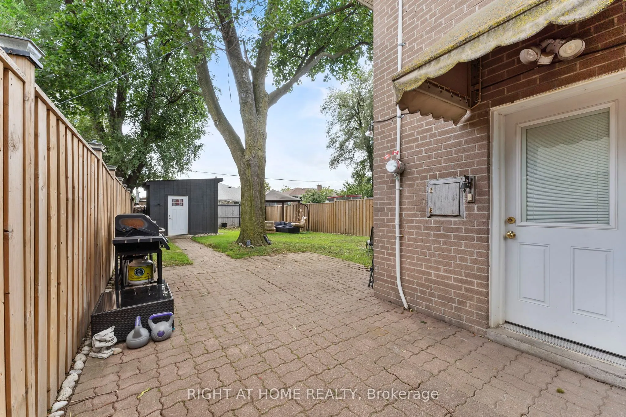 19 Dunsany Crescent