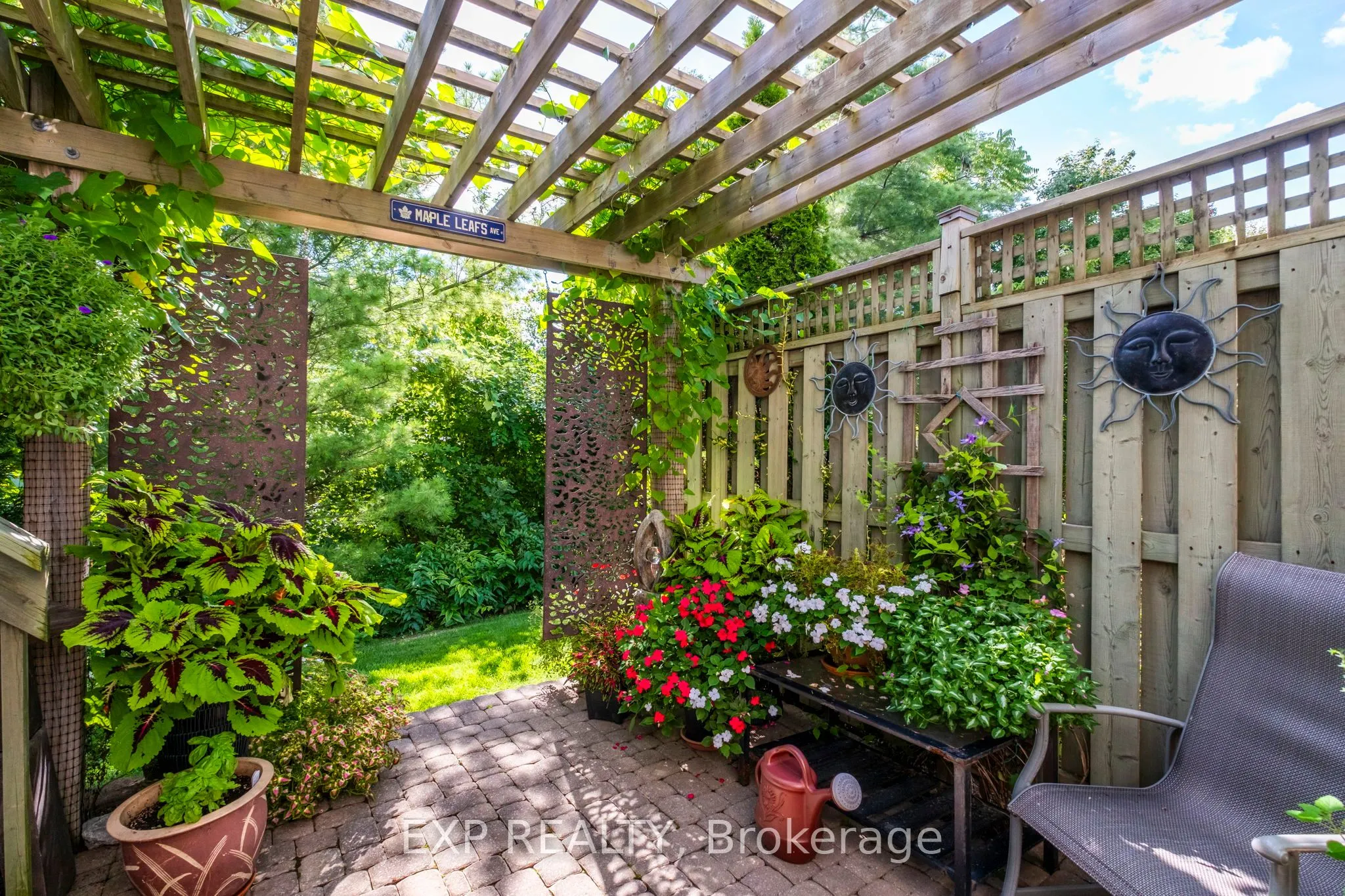 130 Robert Street, #22