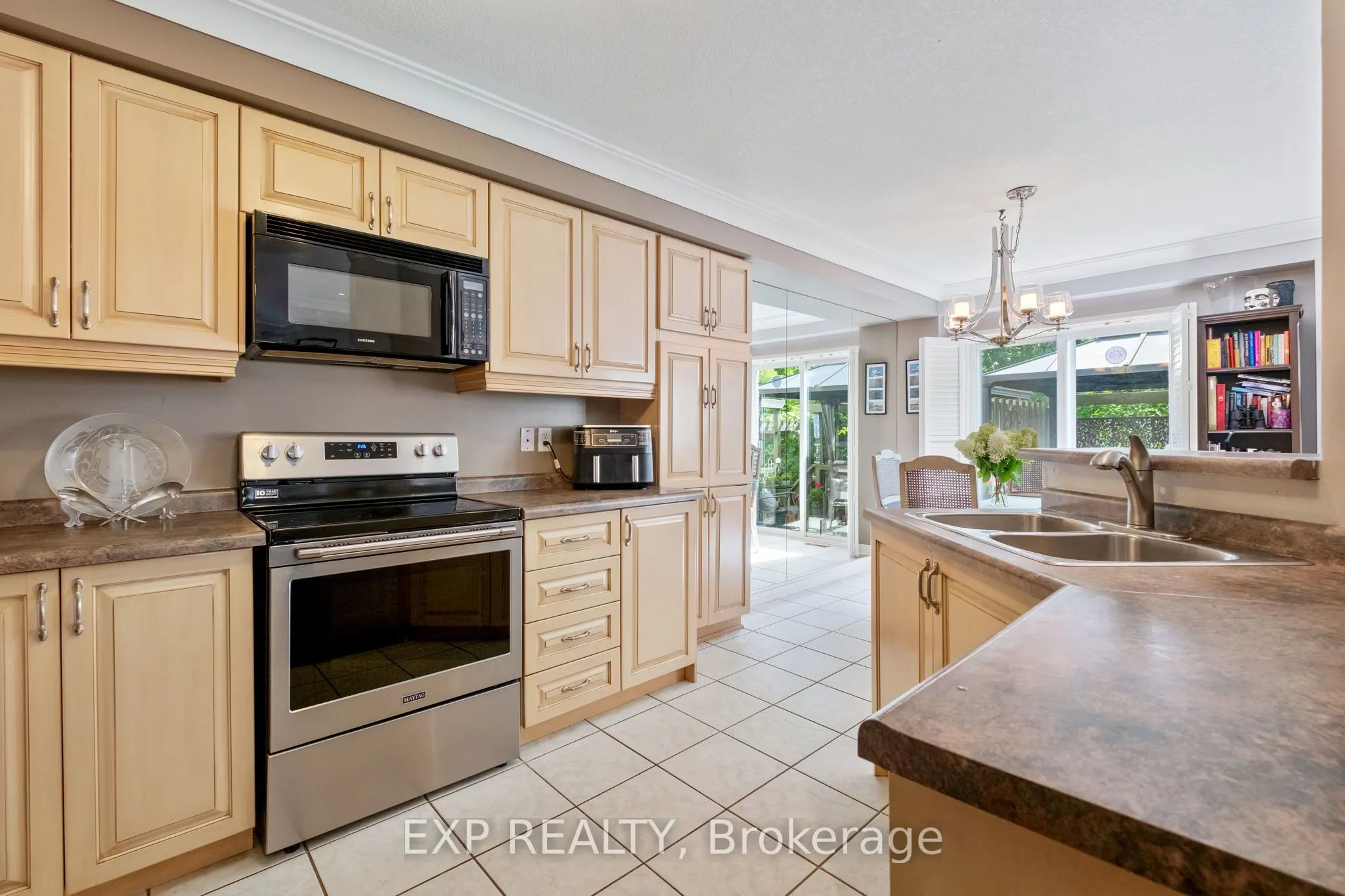 130 Robert Street, #22