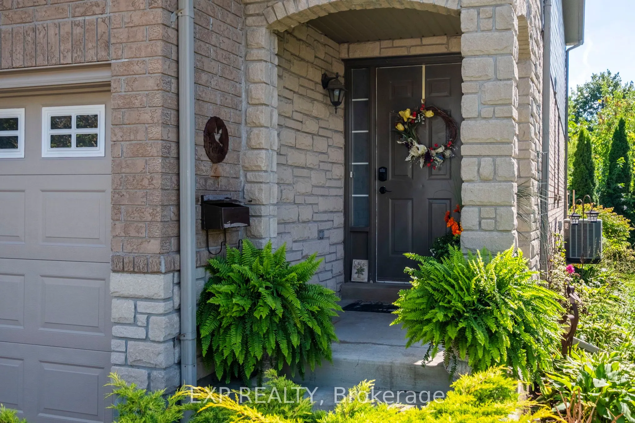 130 Robert Street, #22