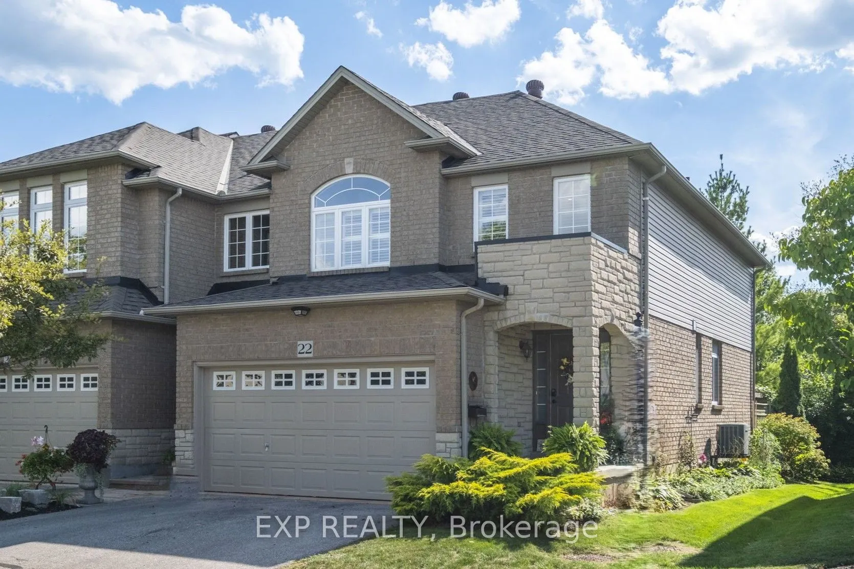 130 Robert Street, #22