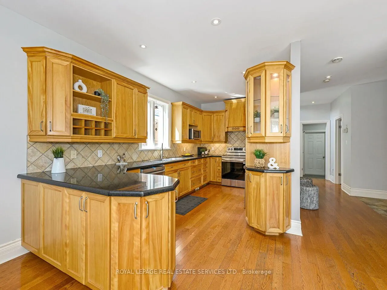 37 Maydolph Road