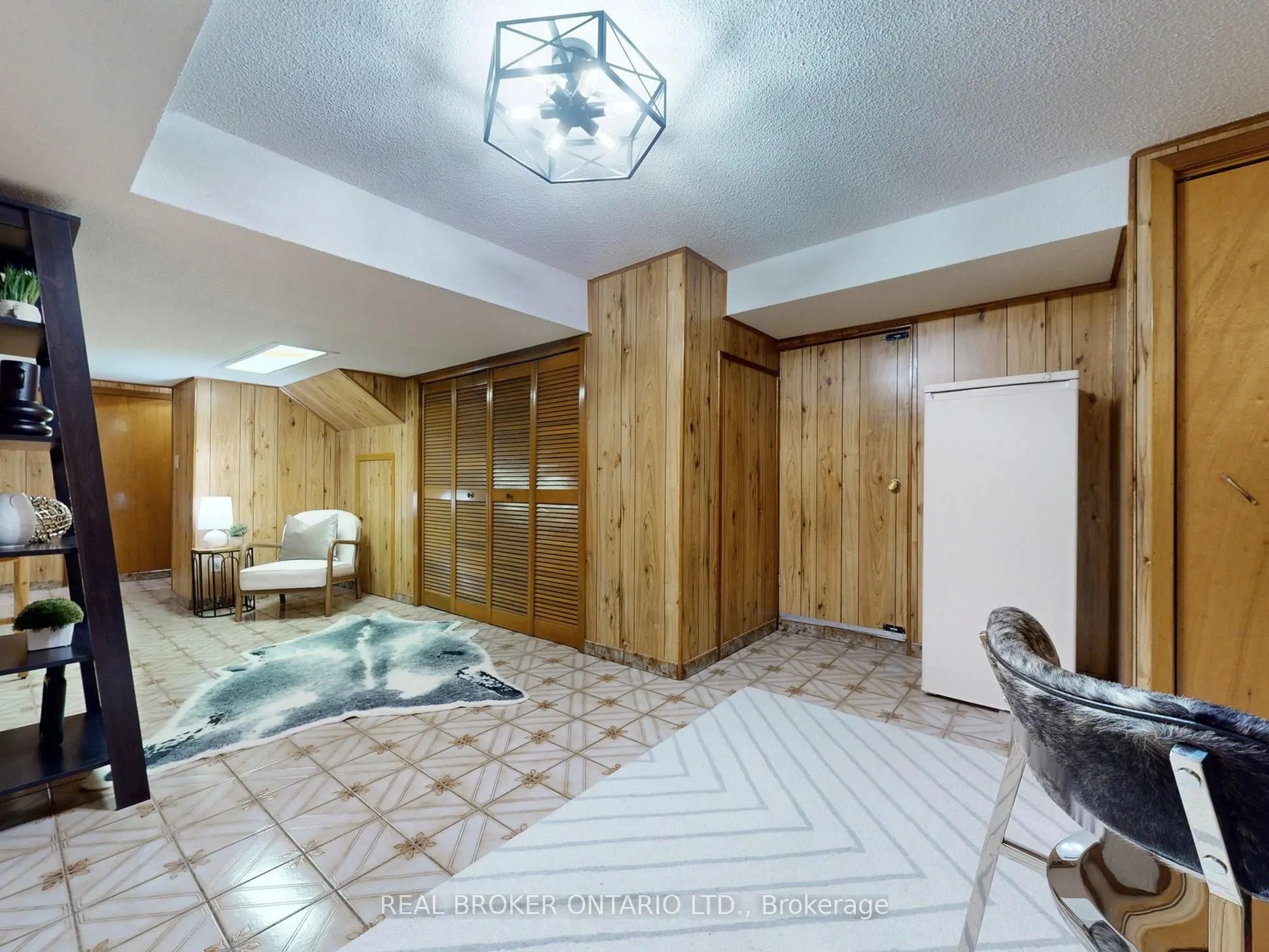 3 Fairweather Road