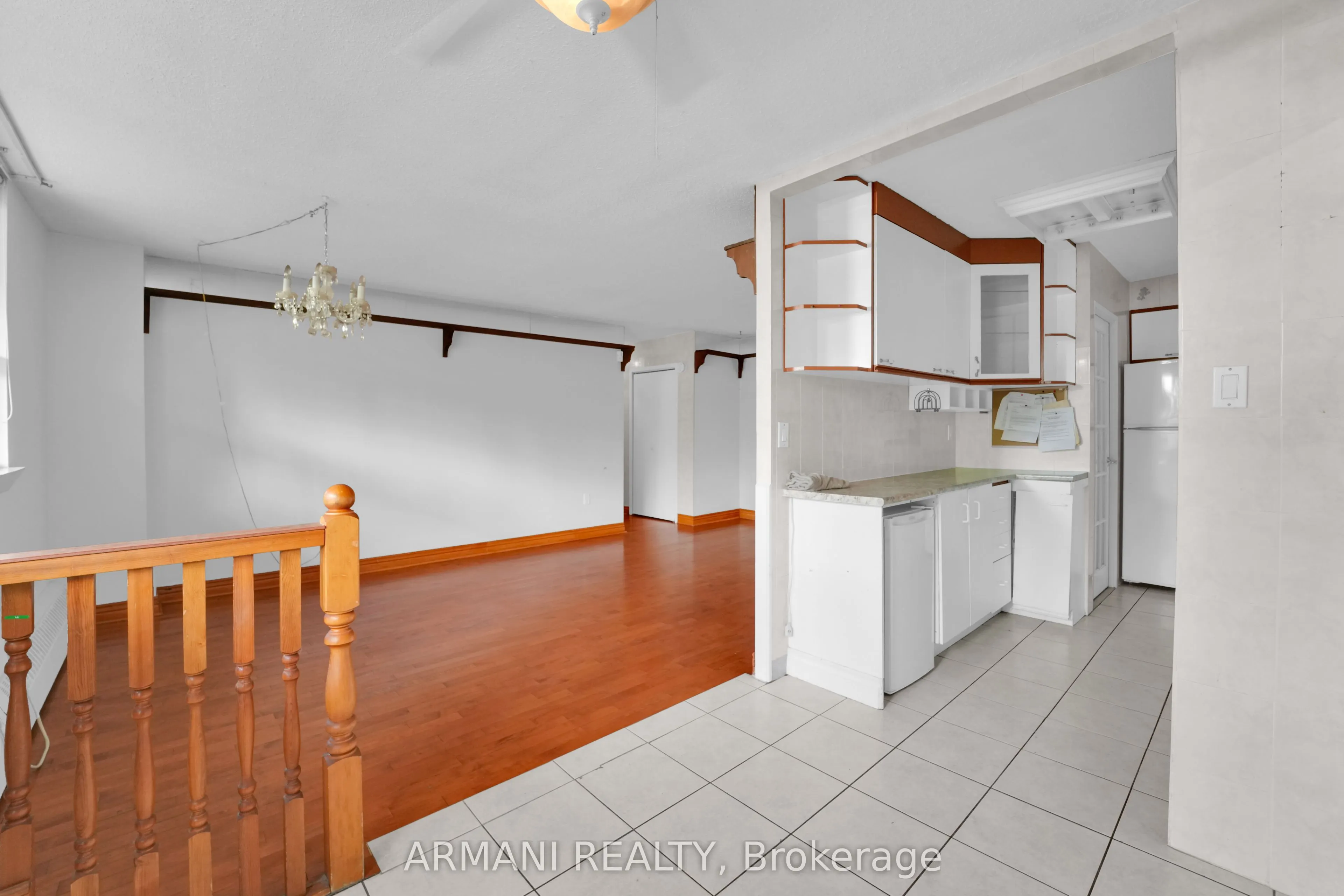 541 Blackthorn Avenue, #405