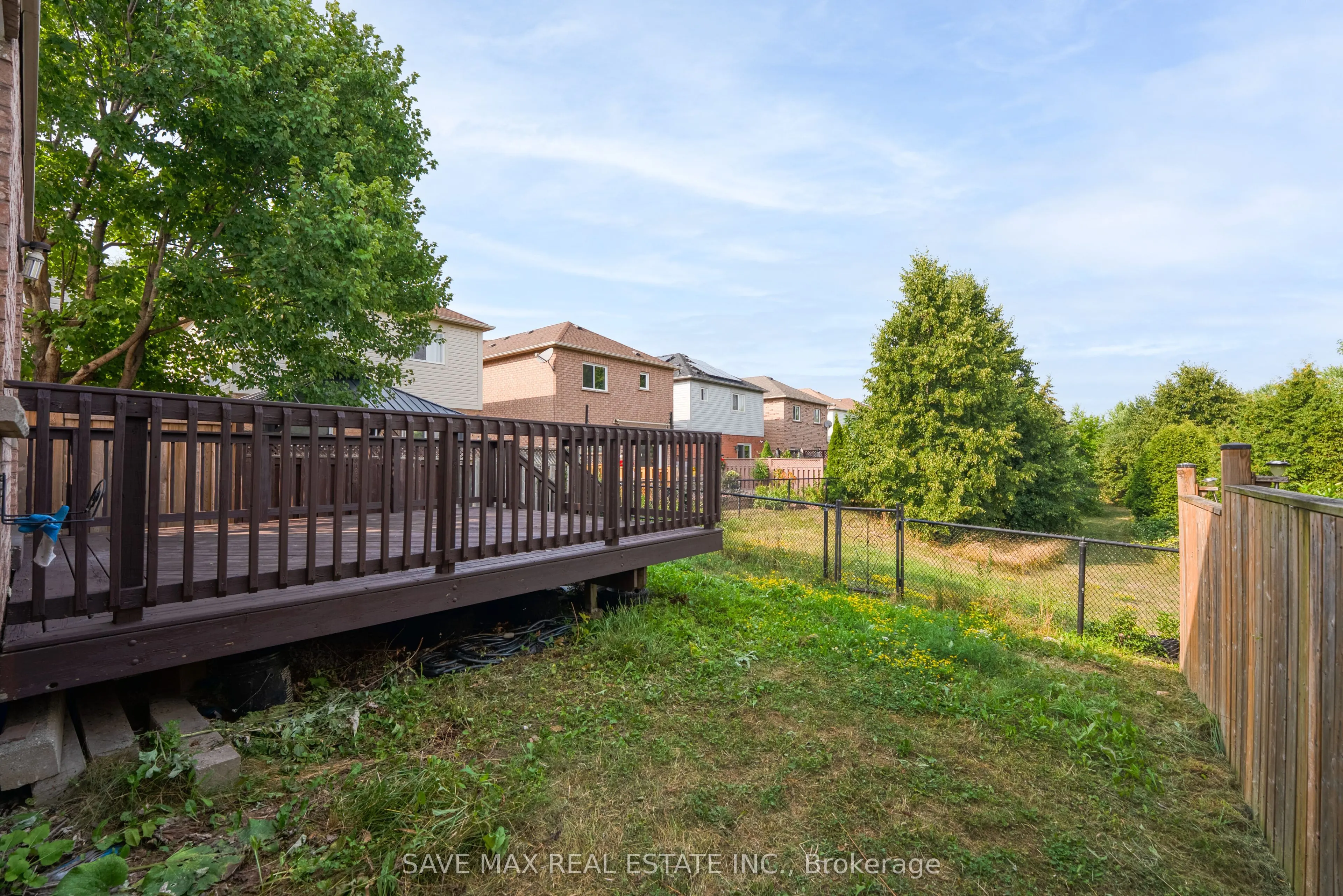 33 Heathwood Drive