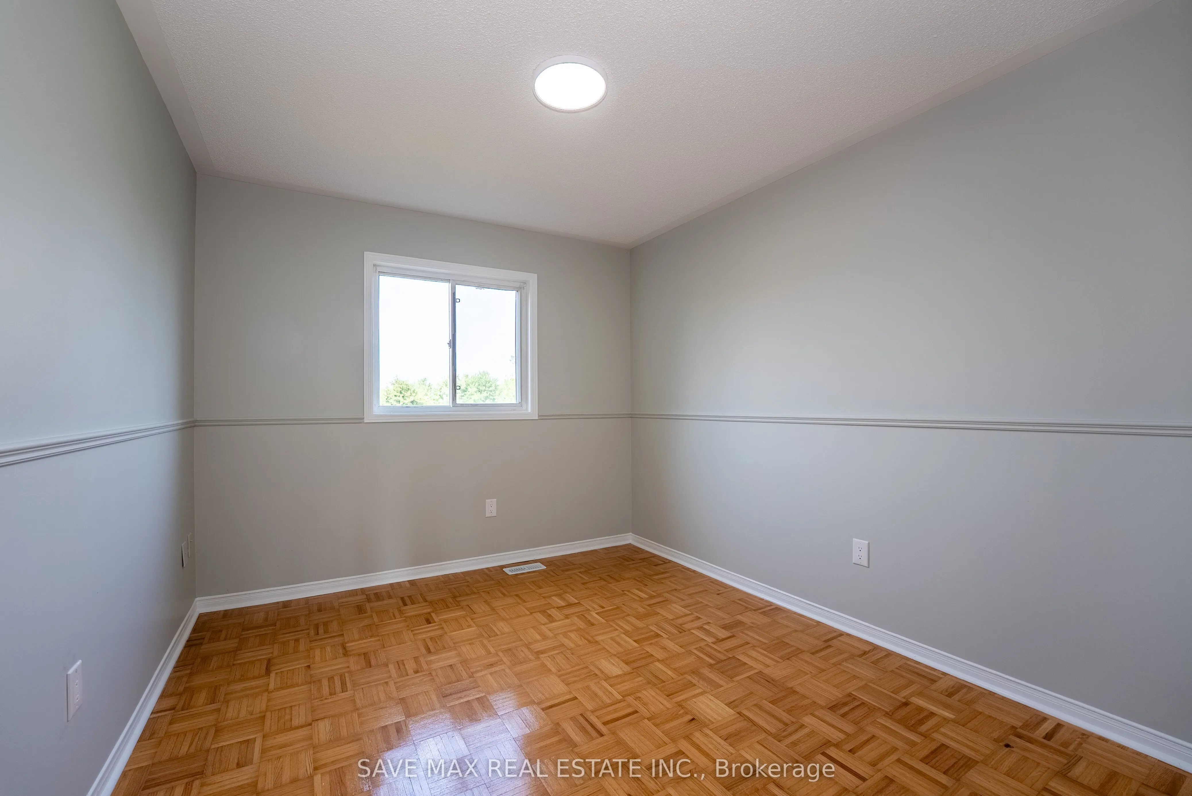 33 Heathwood Drive