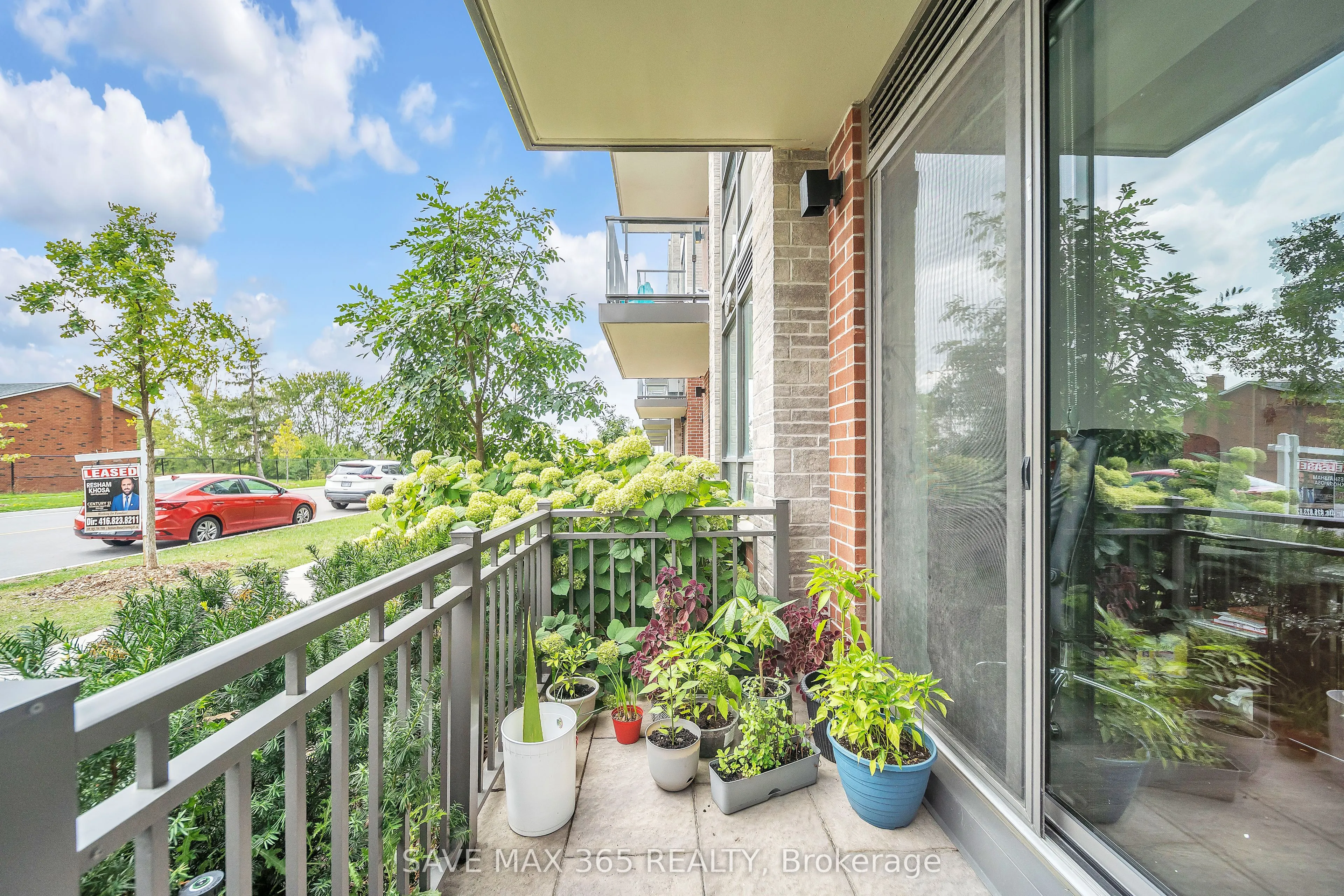 95 Attmar Drive, #121