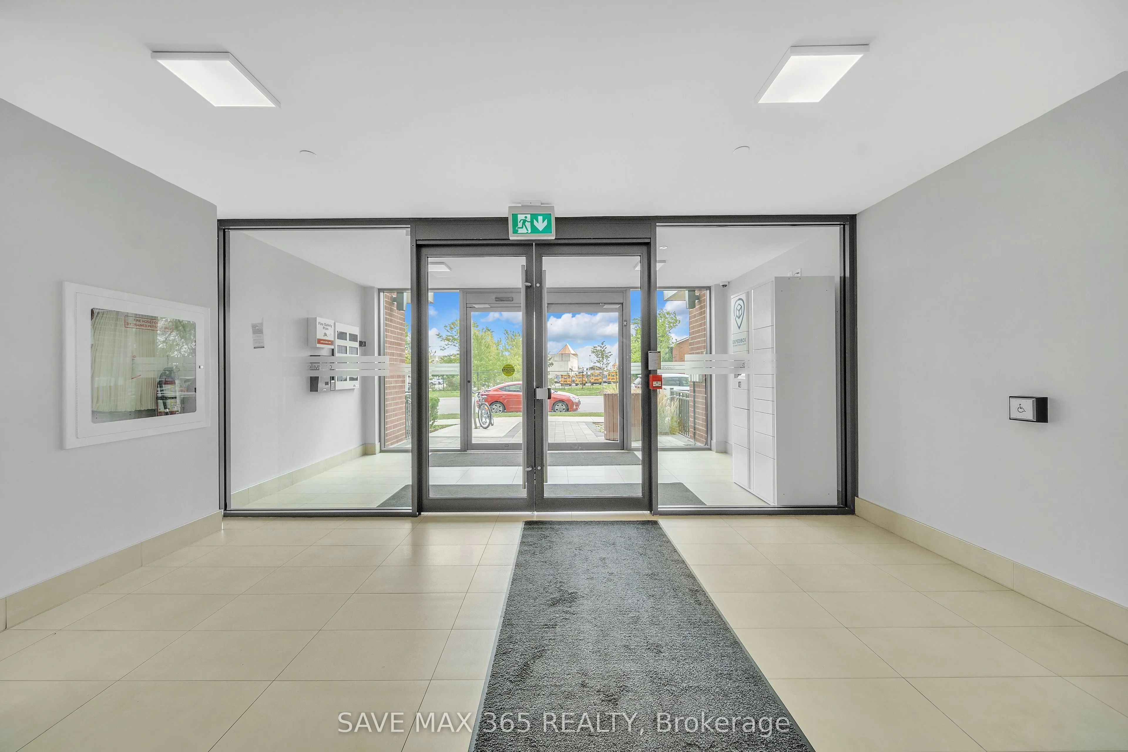 95 Attmar Drive, #121