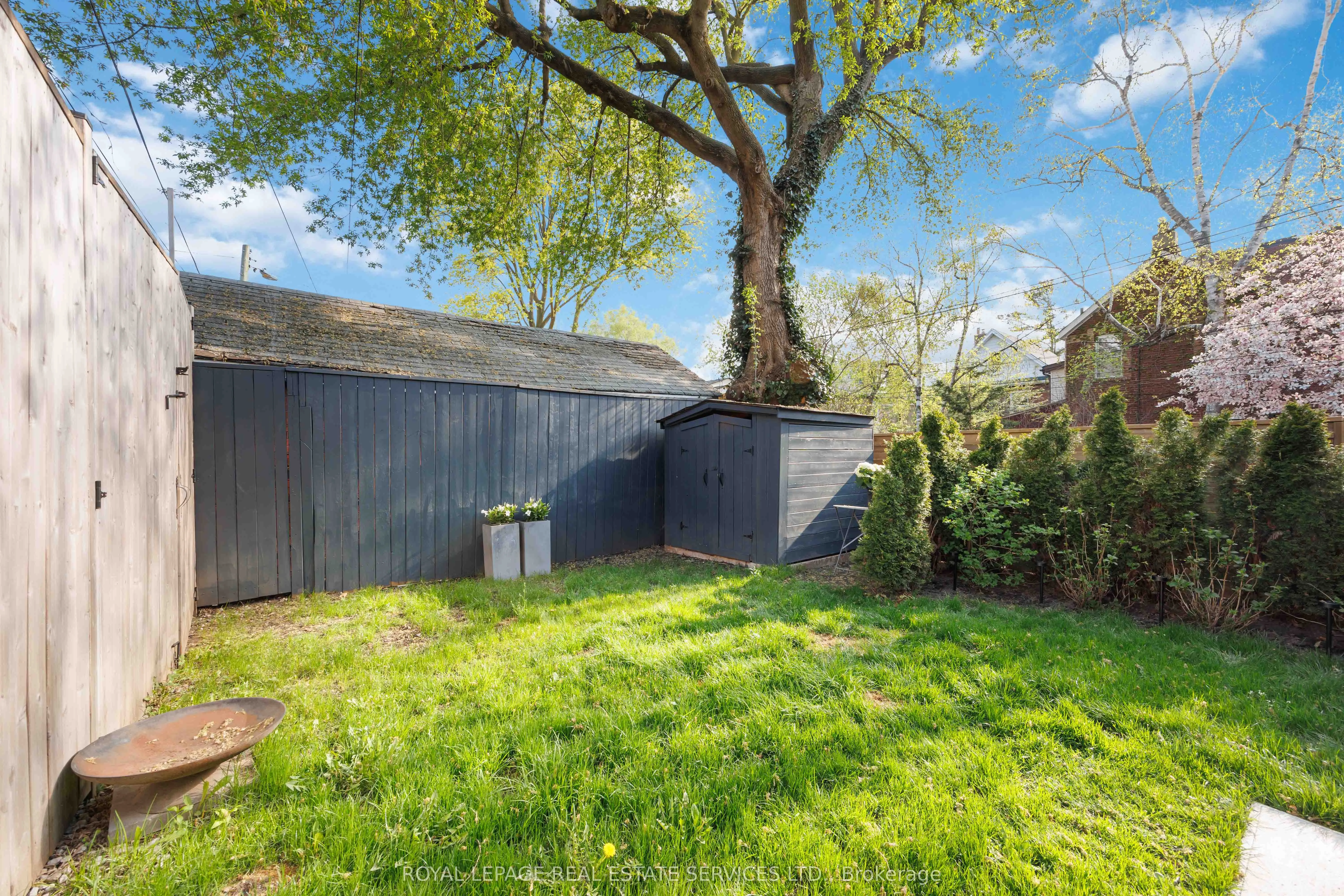 427 Annette Street
