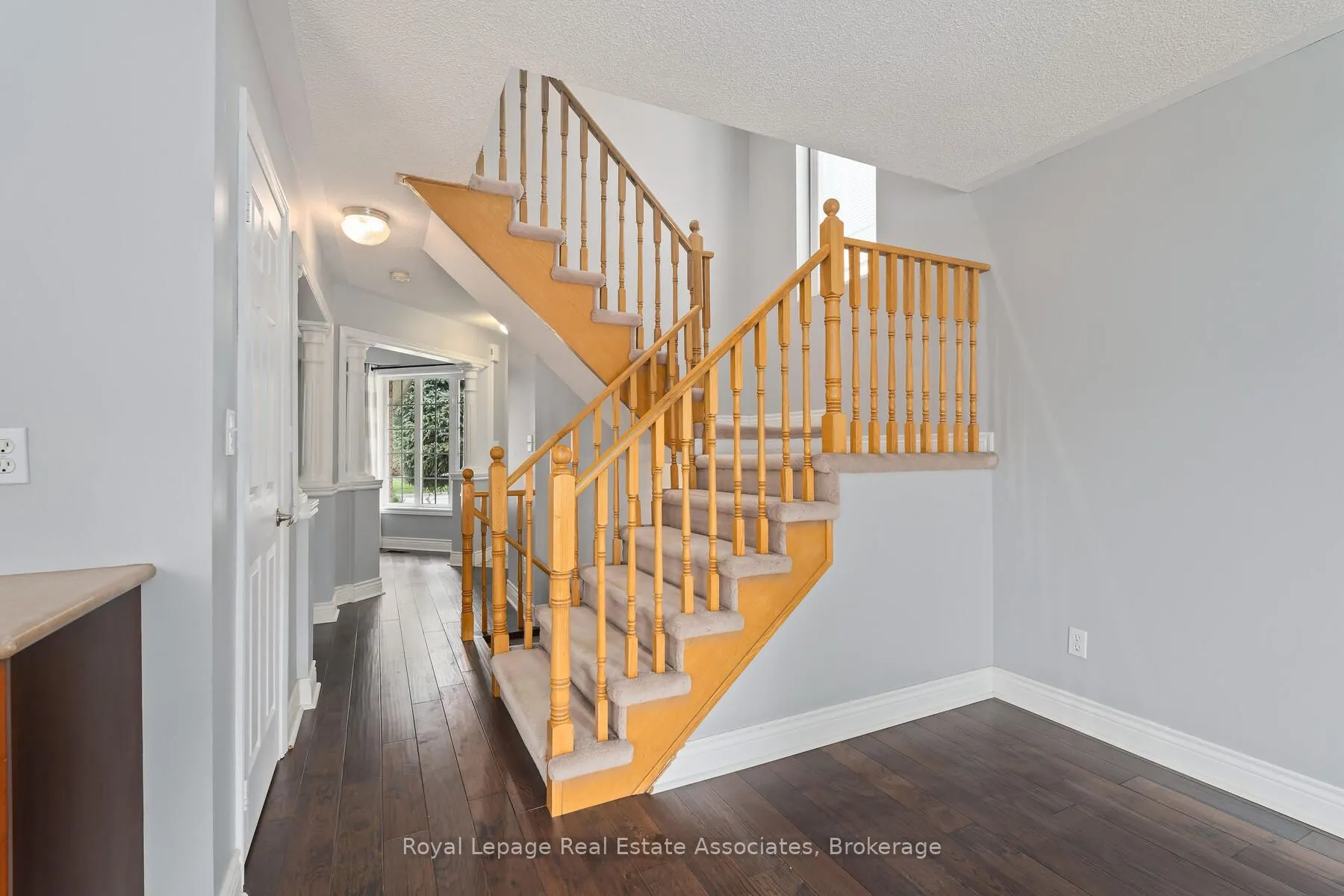 149 Mowat Crescent