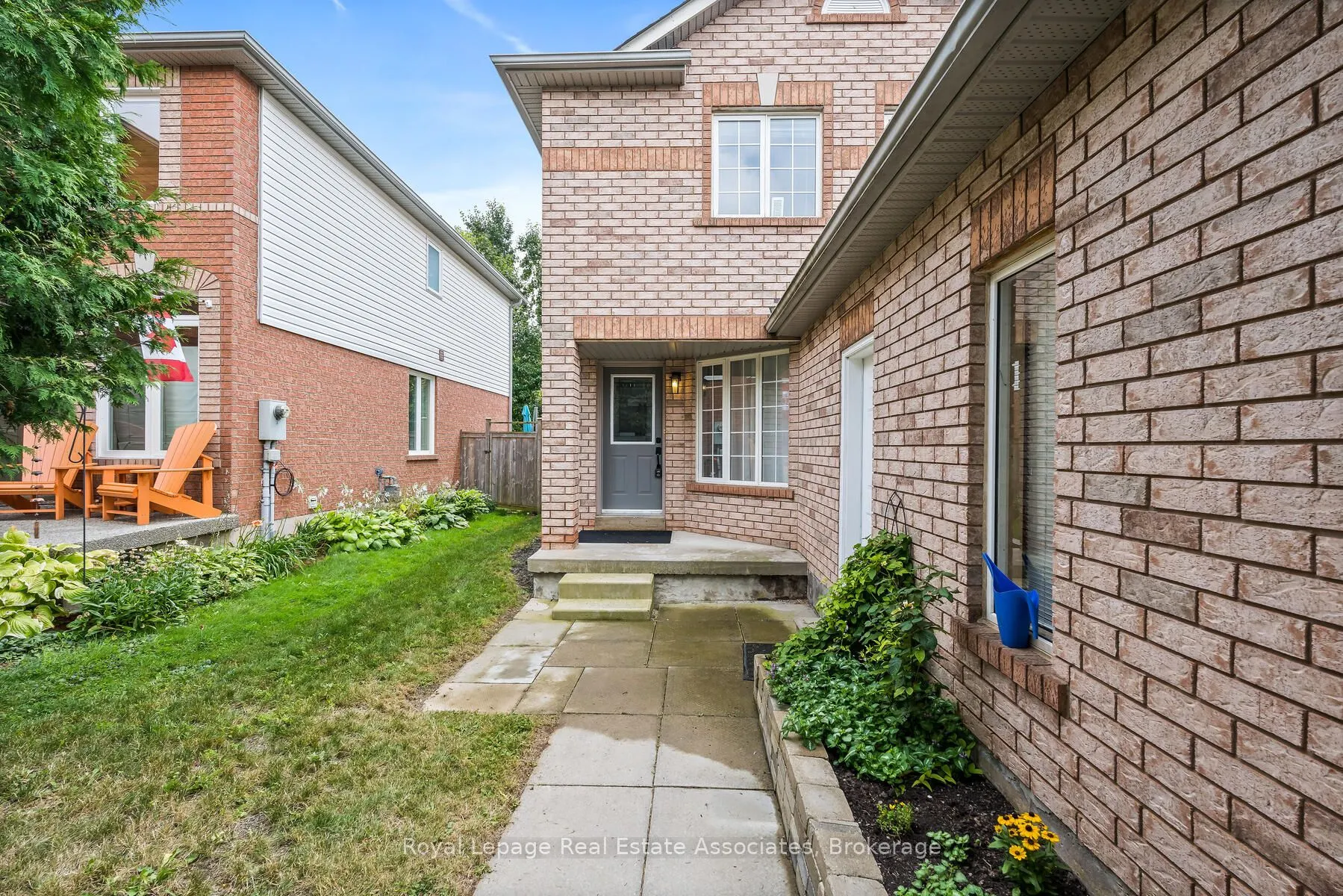 149 Mowat Crescent