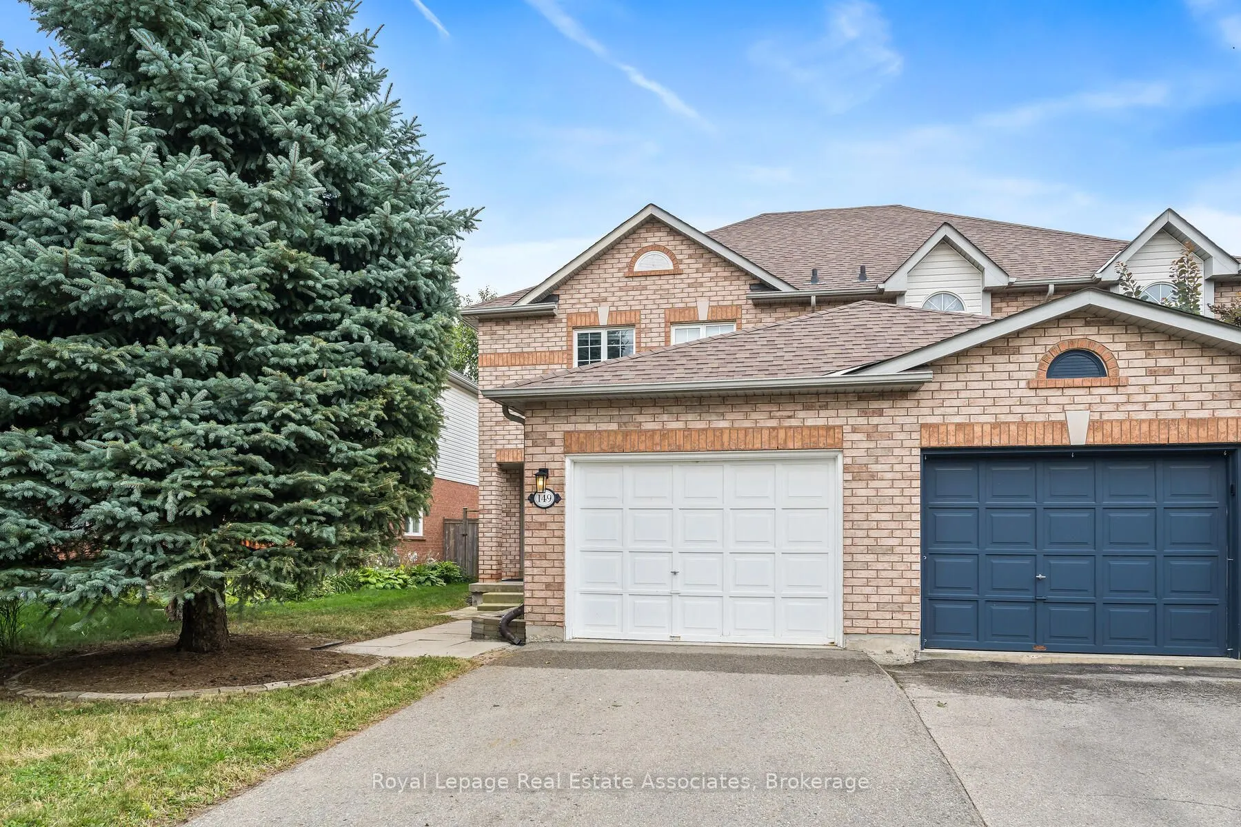 149 Mowat Crescent