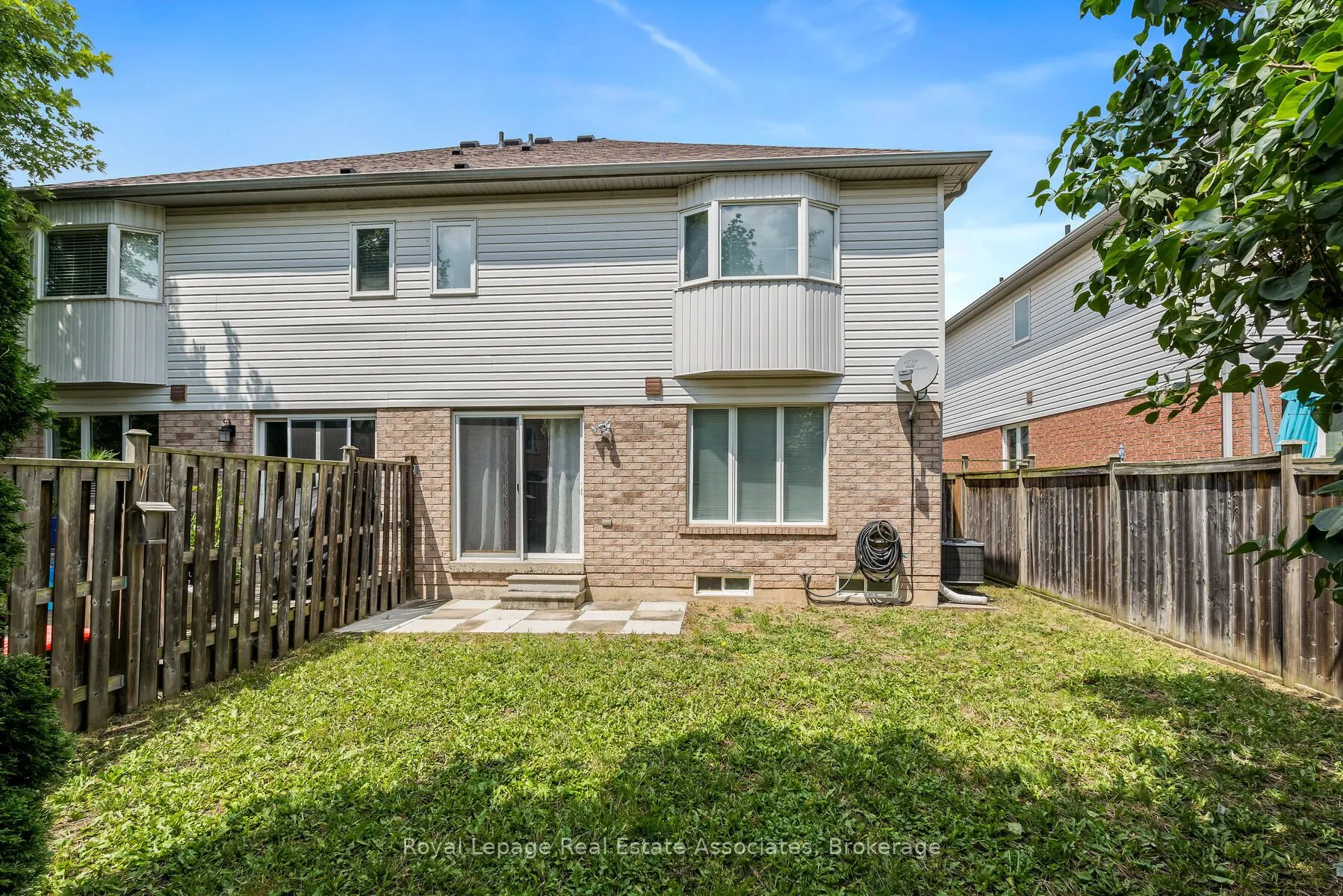 149 Mowat Crescent