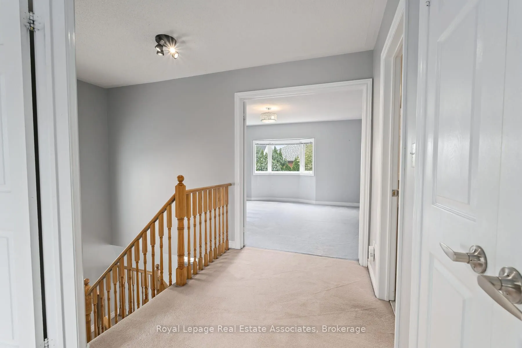 149 Mowat Crescent
