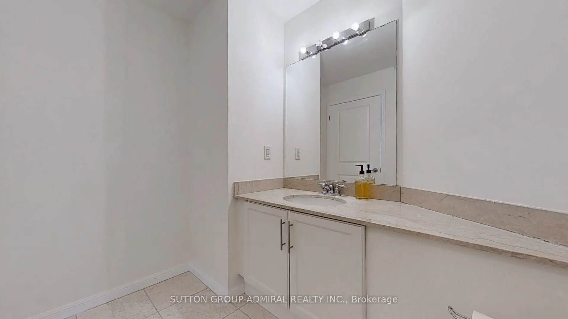 15 Windermere Avenue, #903