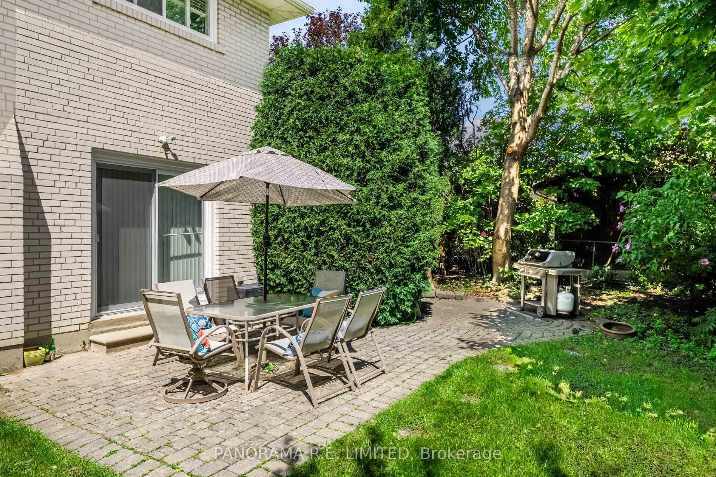 3264 Lonefeather Crescent