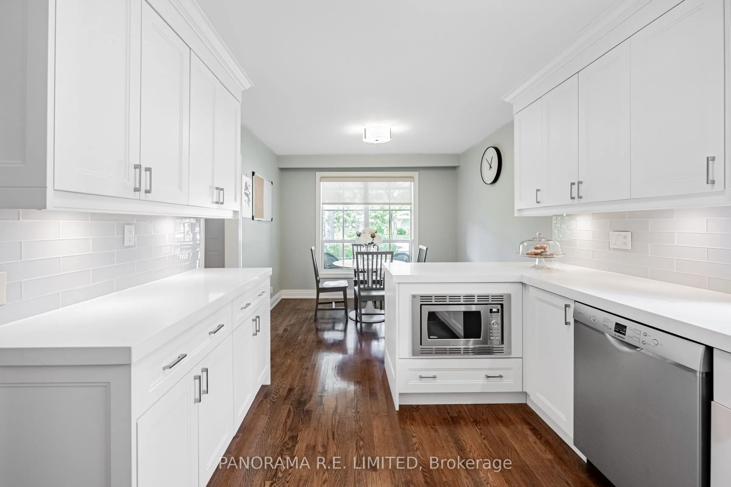 3264 Lonefeather Crescent