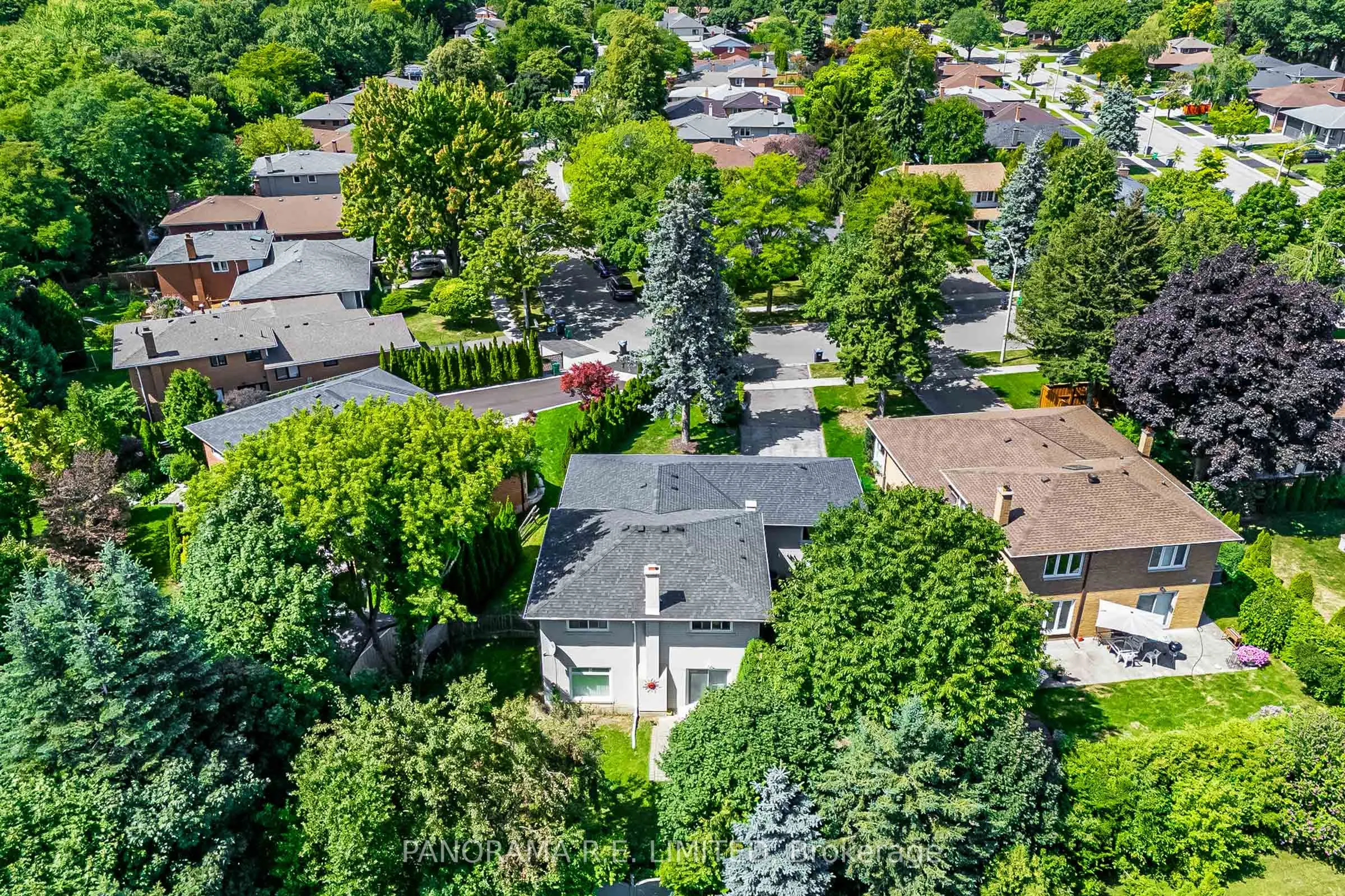 3264 Lonefeather Crescent