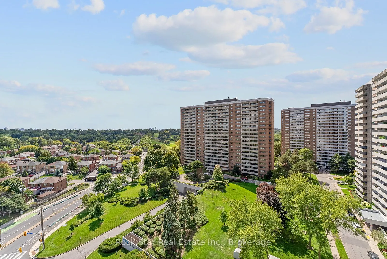 270 Scarlett Road, #1305