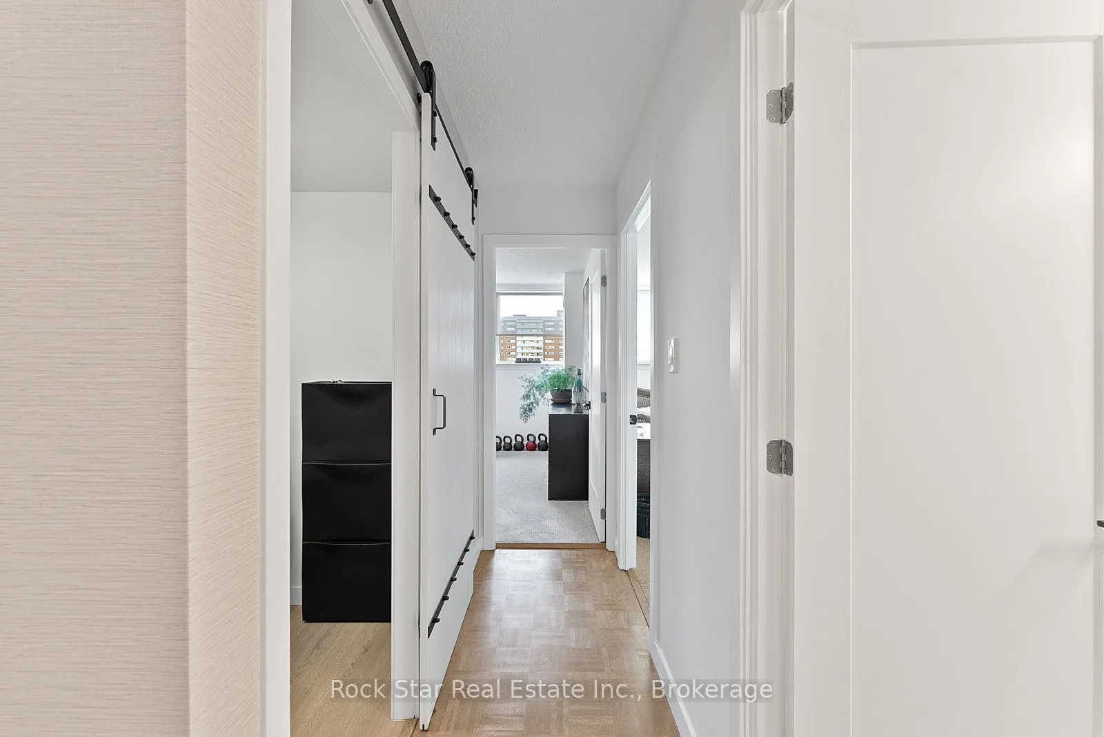 270 Scarlett Road, #1305