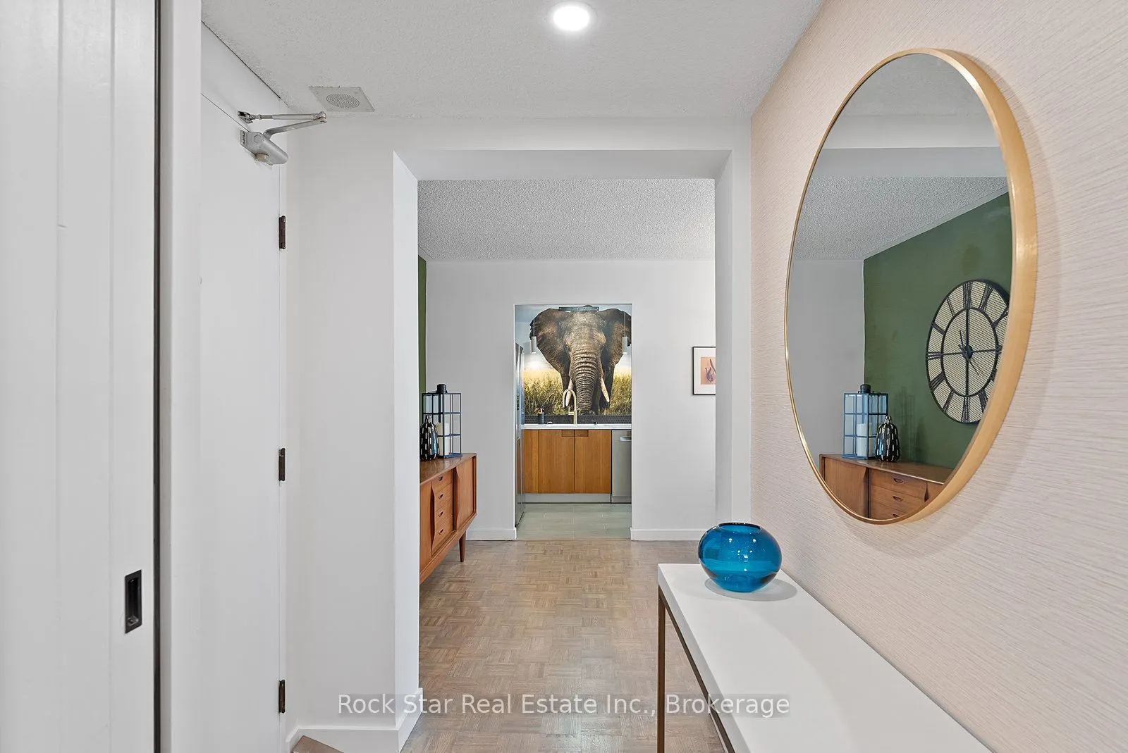 270 Scarlett Road, #1305