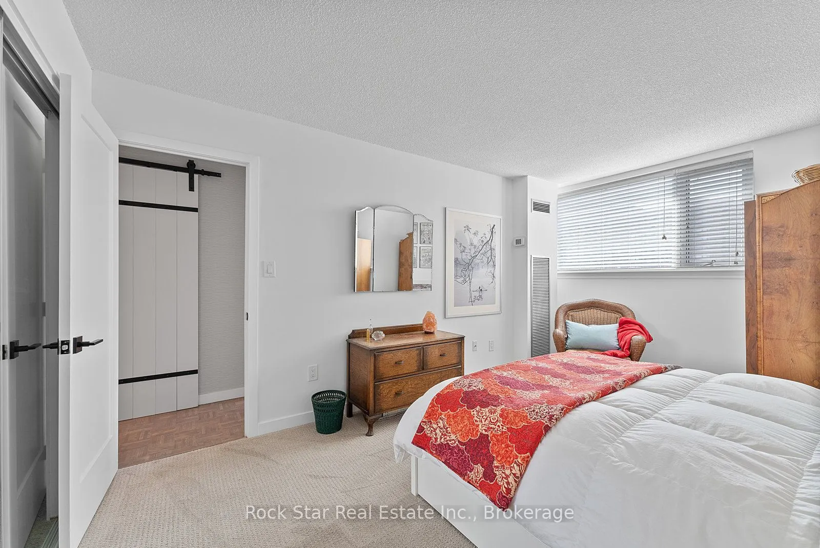 270 Scarlett Road, #1305
