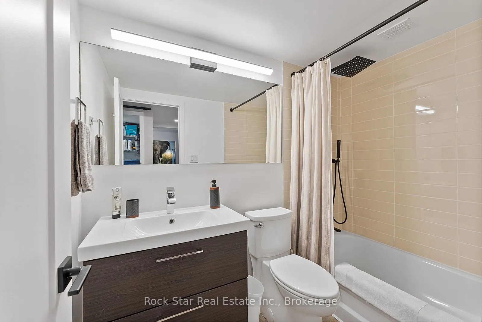 270 Scarlett Road, #1305