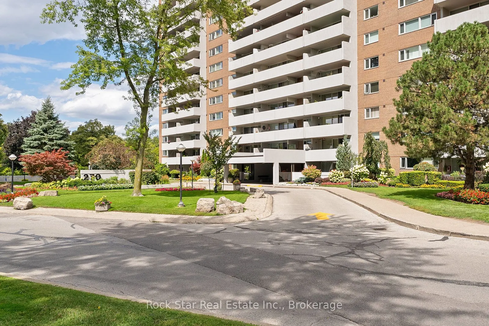 270 Scarlett Road, #1305