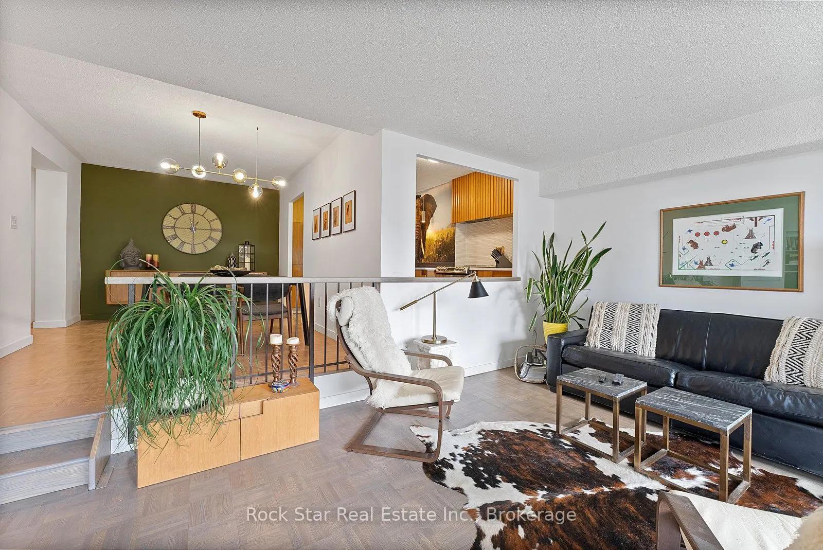 270 Scarlett Road, #1305