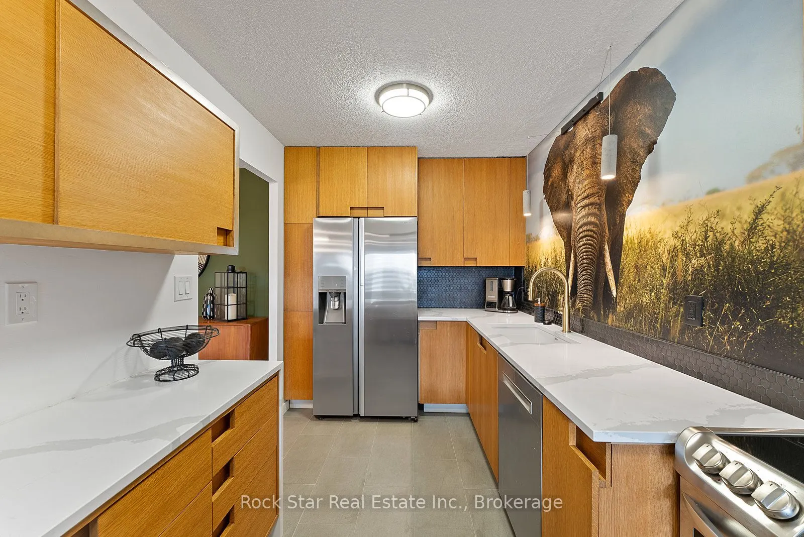 270 Scarlett Road, #1305