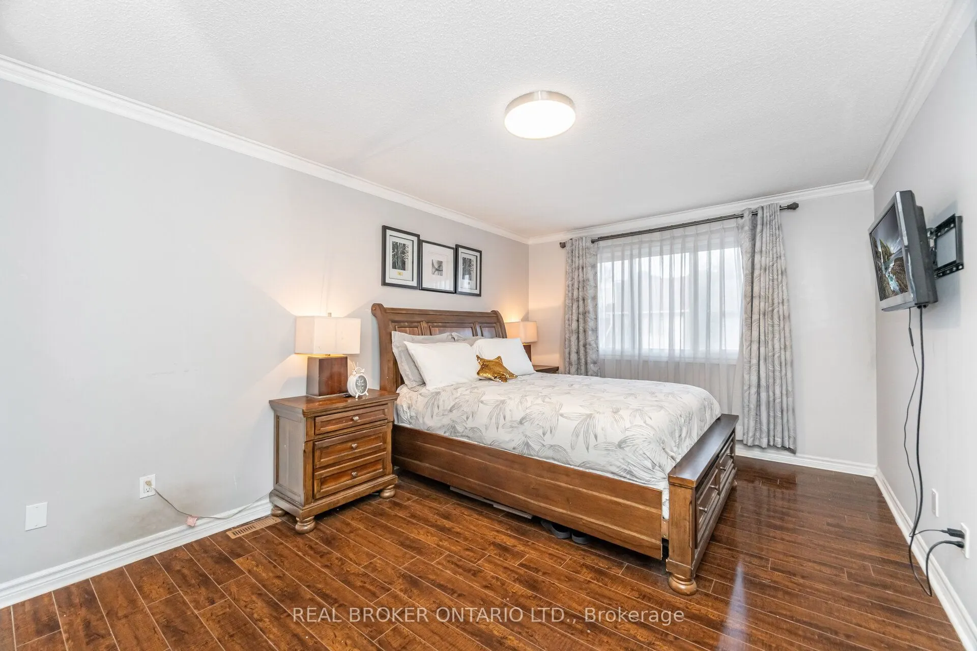 11 Pierpont Place