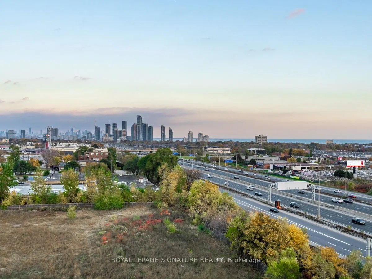 36 Zorra Street, #805