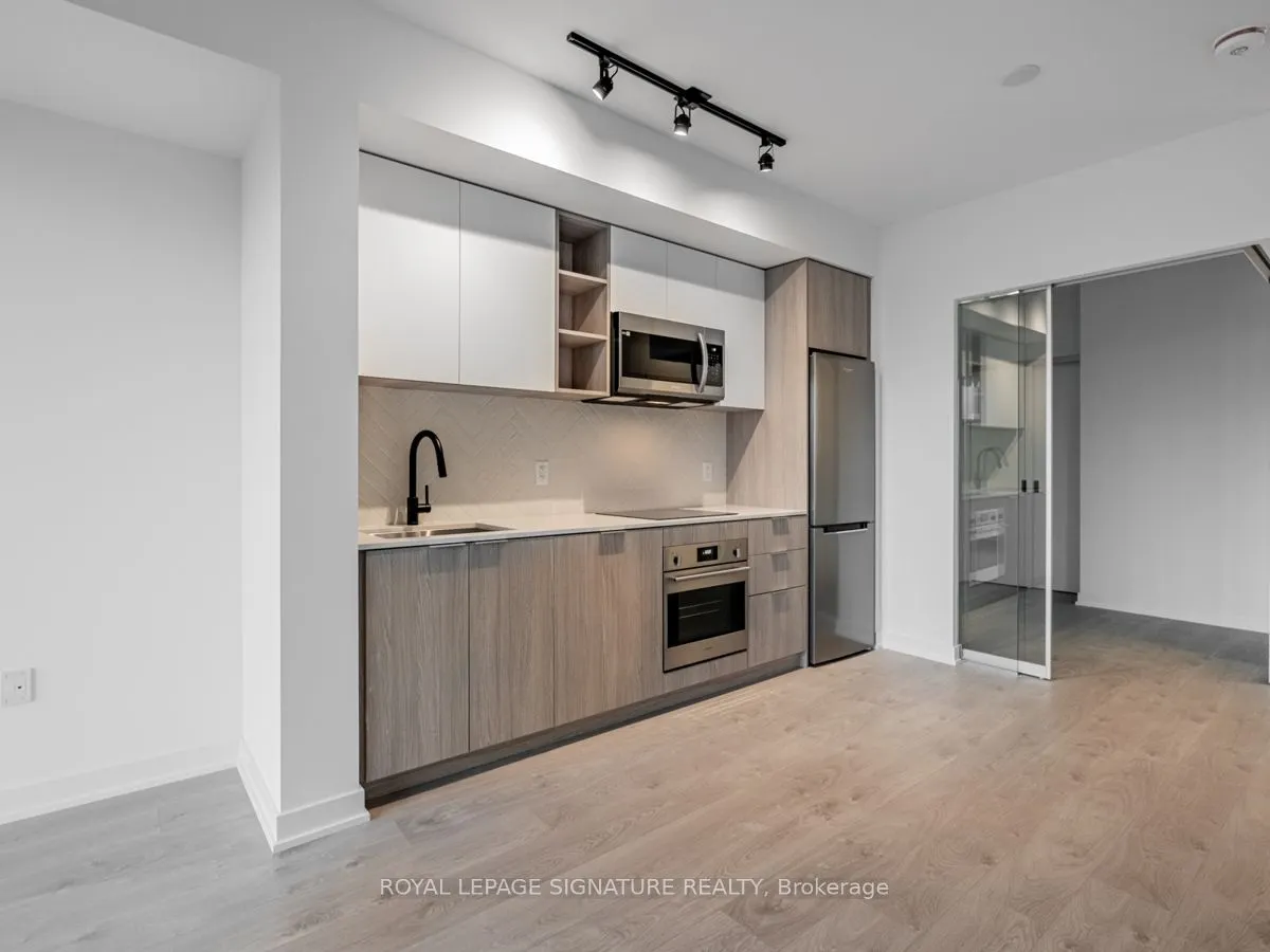 36 Zorra Street, #805