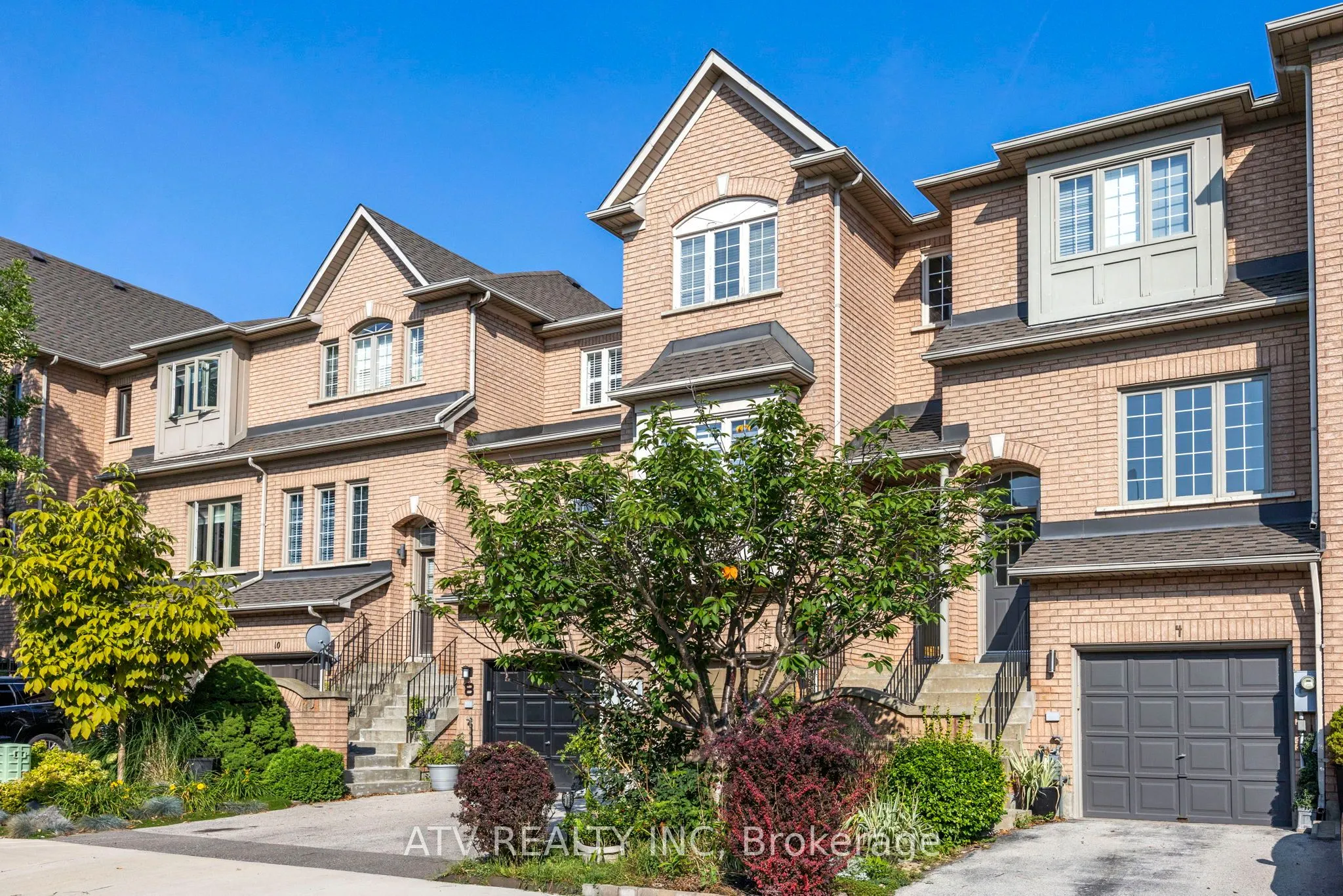 6 Bluewater Court
