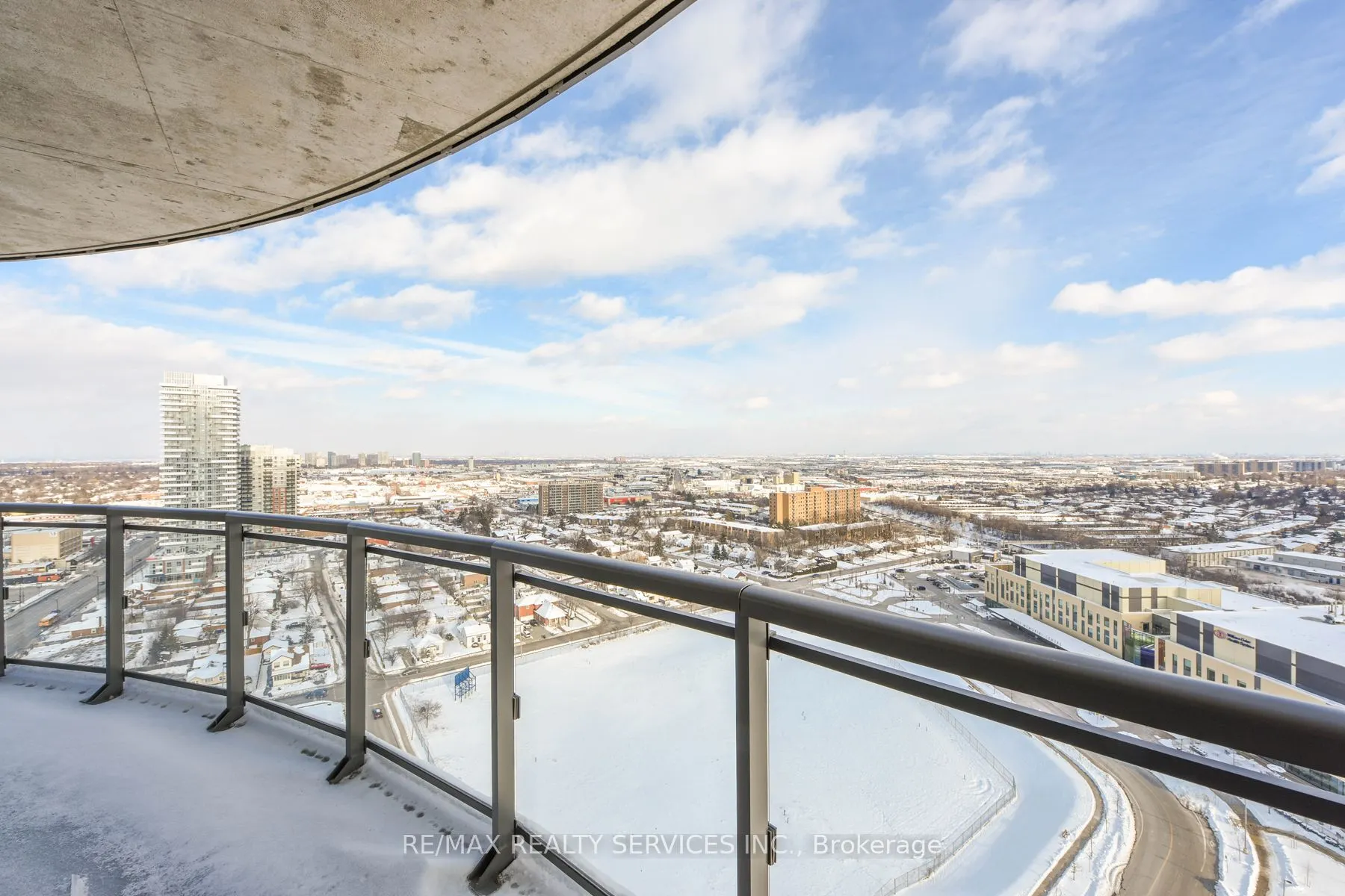 15 Lynch Street, #2103