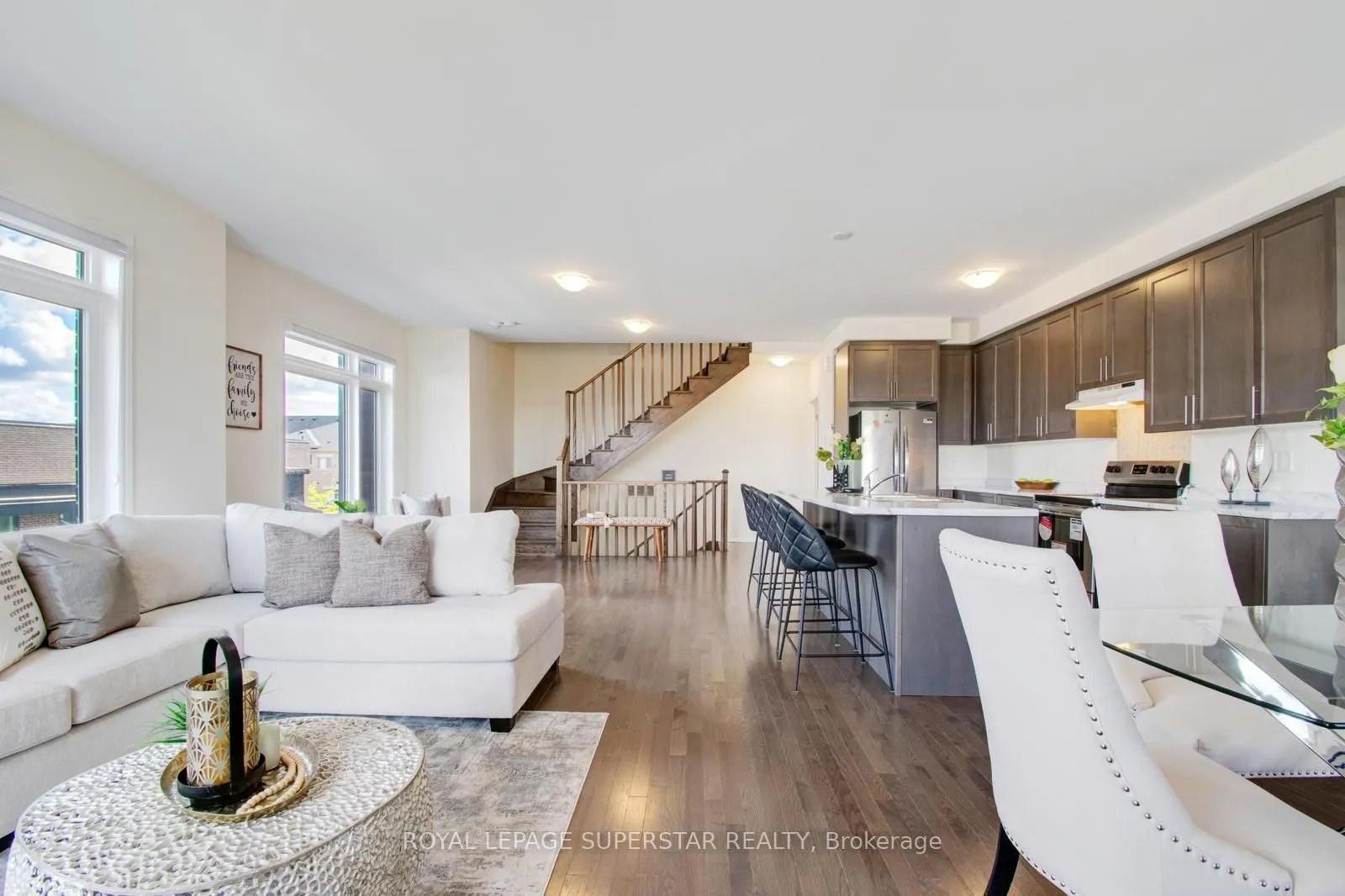 98 DONALD FICHT Crescent