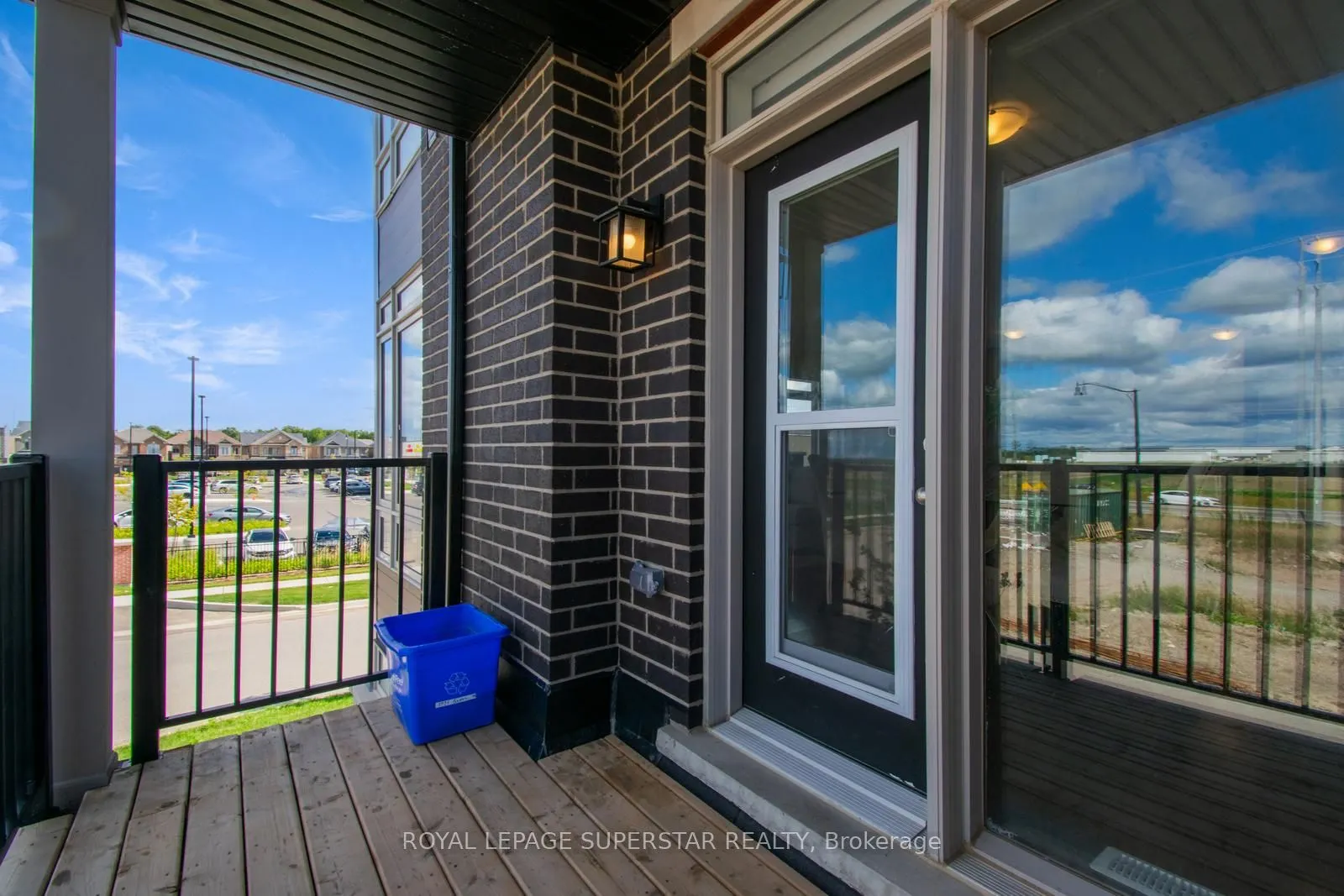 98 DONALD FICHT Crescent