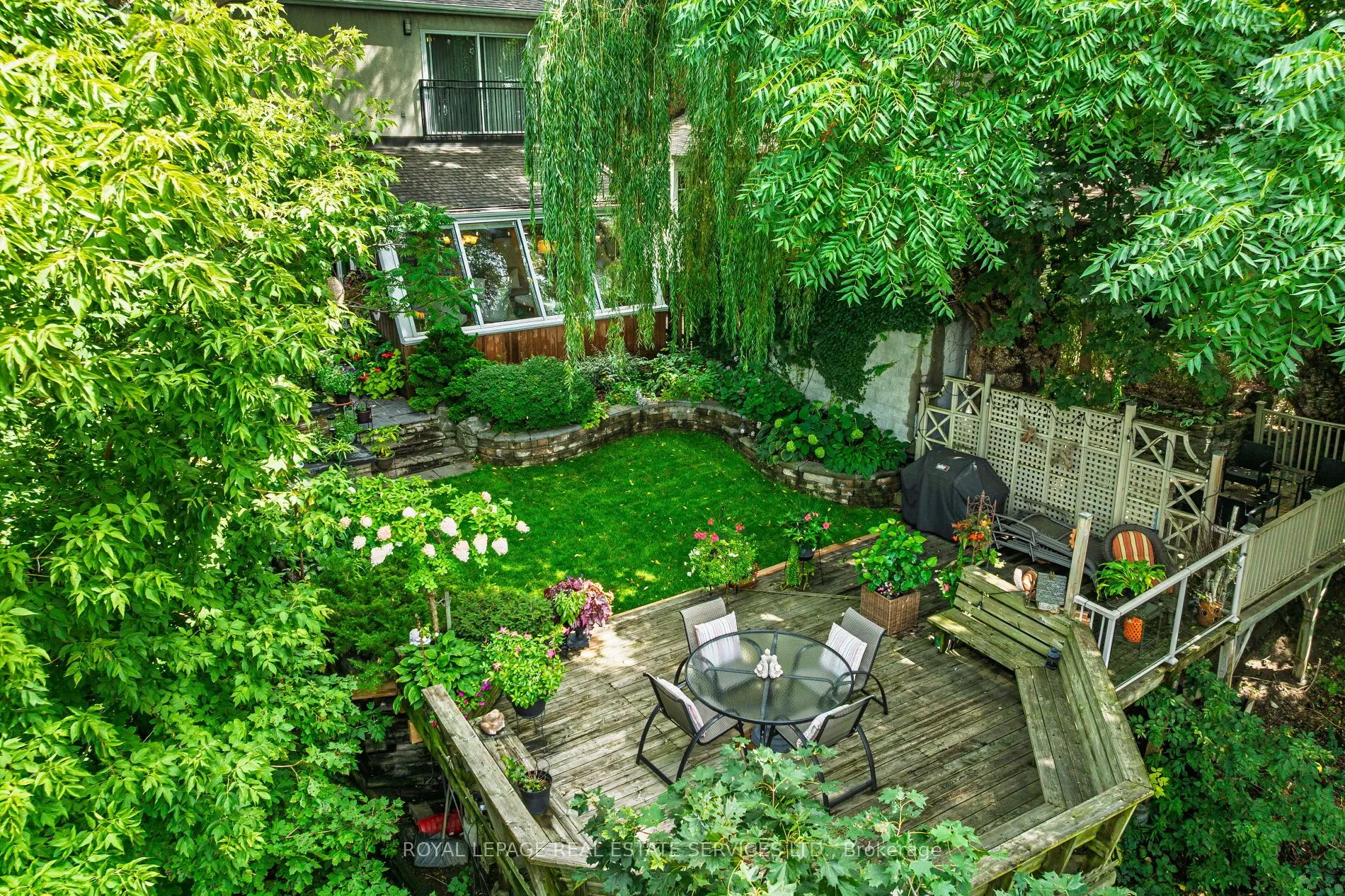 154 Humbercrest Boulevard