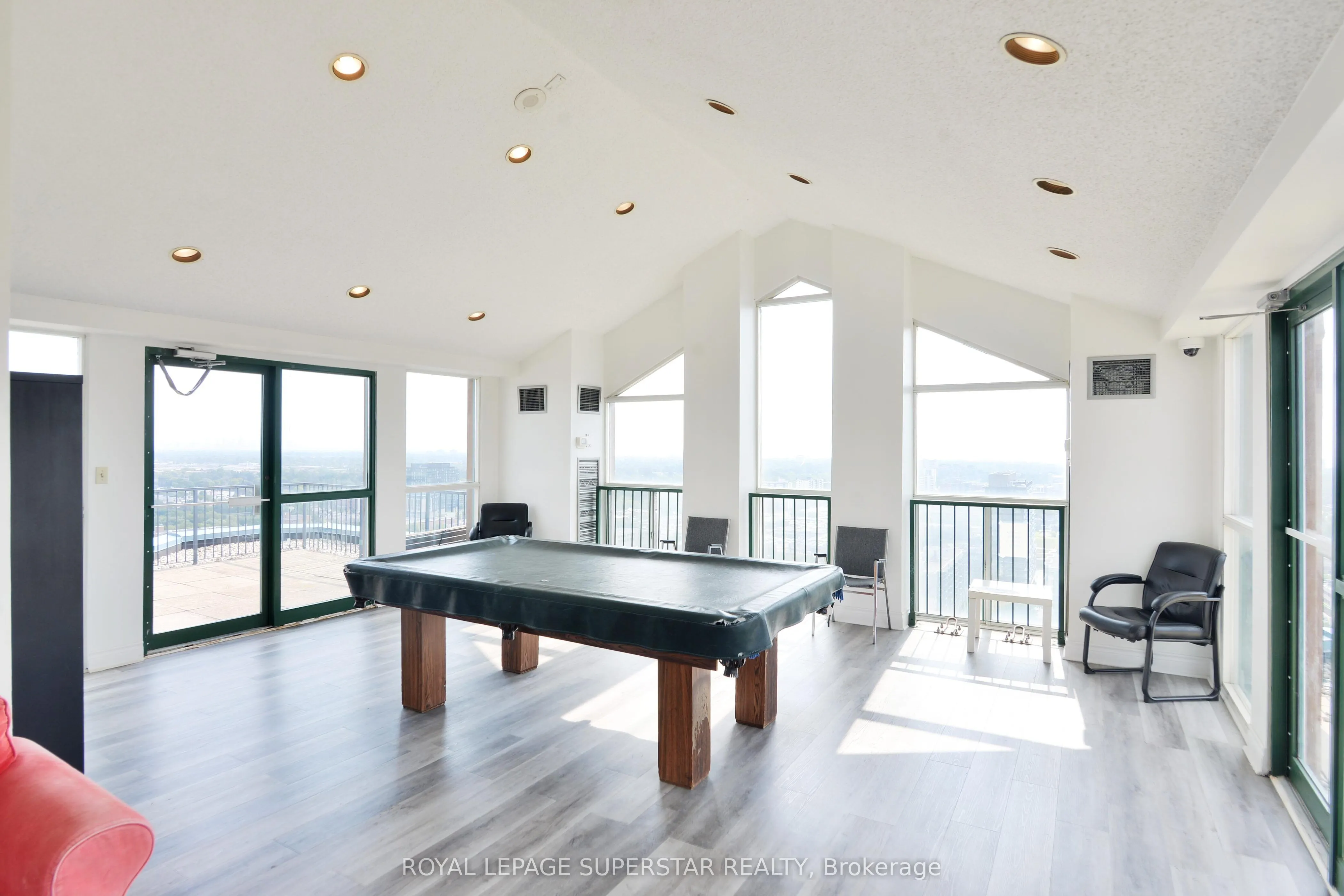 115 Hillcrest Avenue, #215
