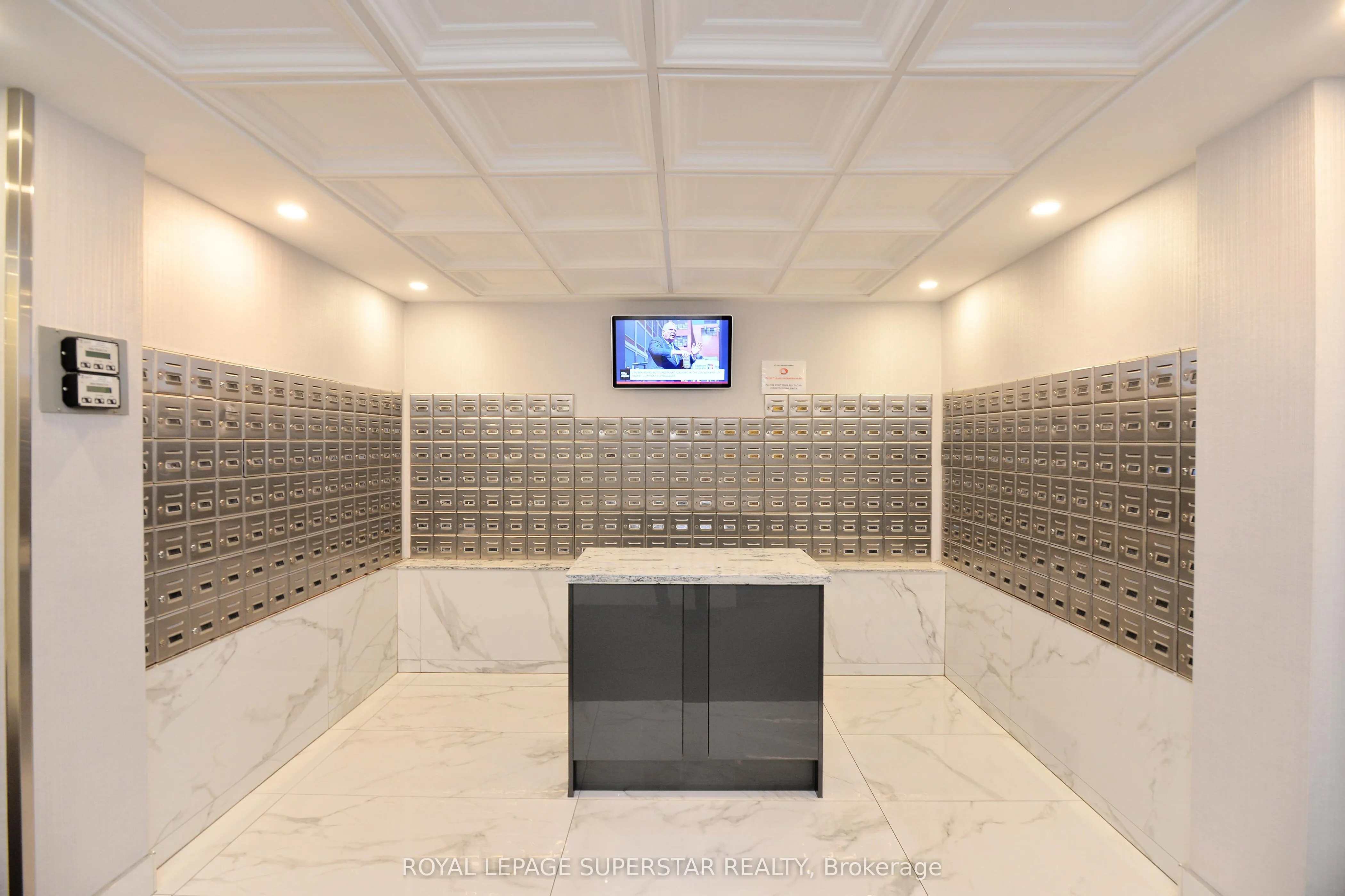 115 Hillcrest Avenue, #215