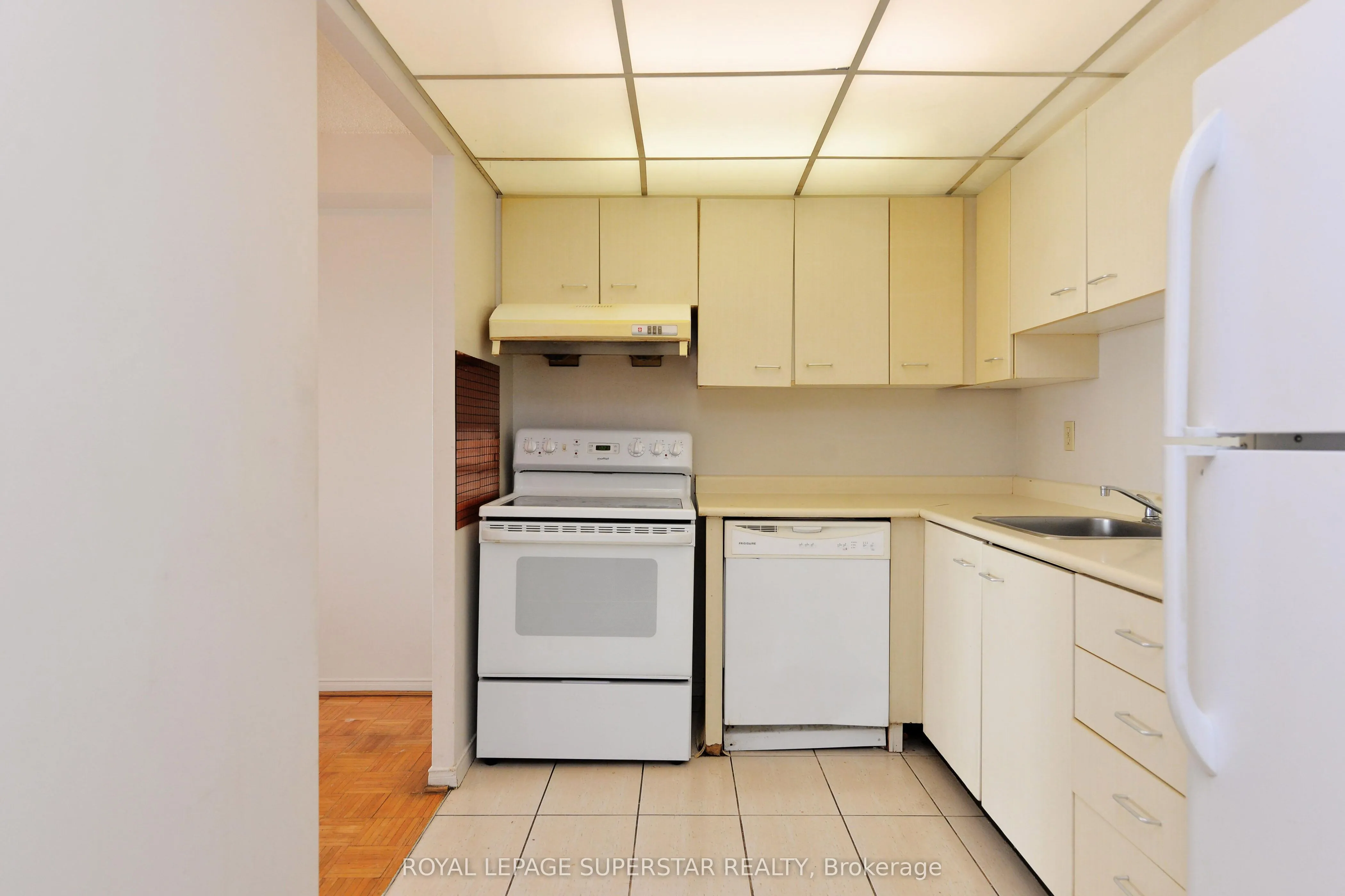 115 Hillcrest Avenue, #215