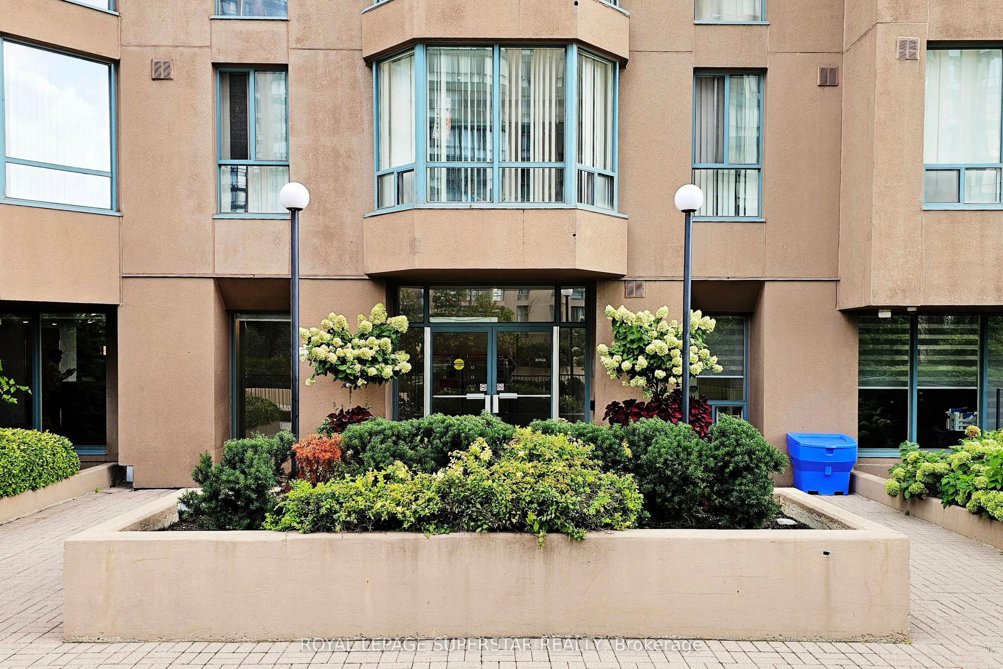 115 Hillcrest Avenue, #215