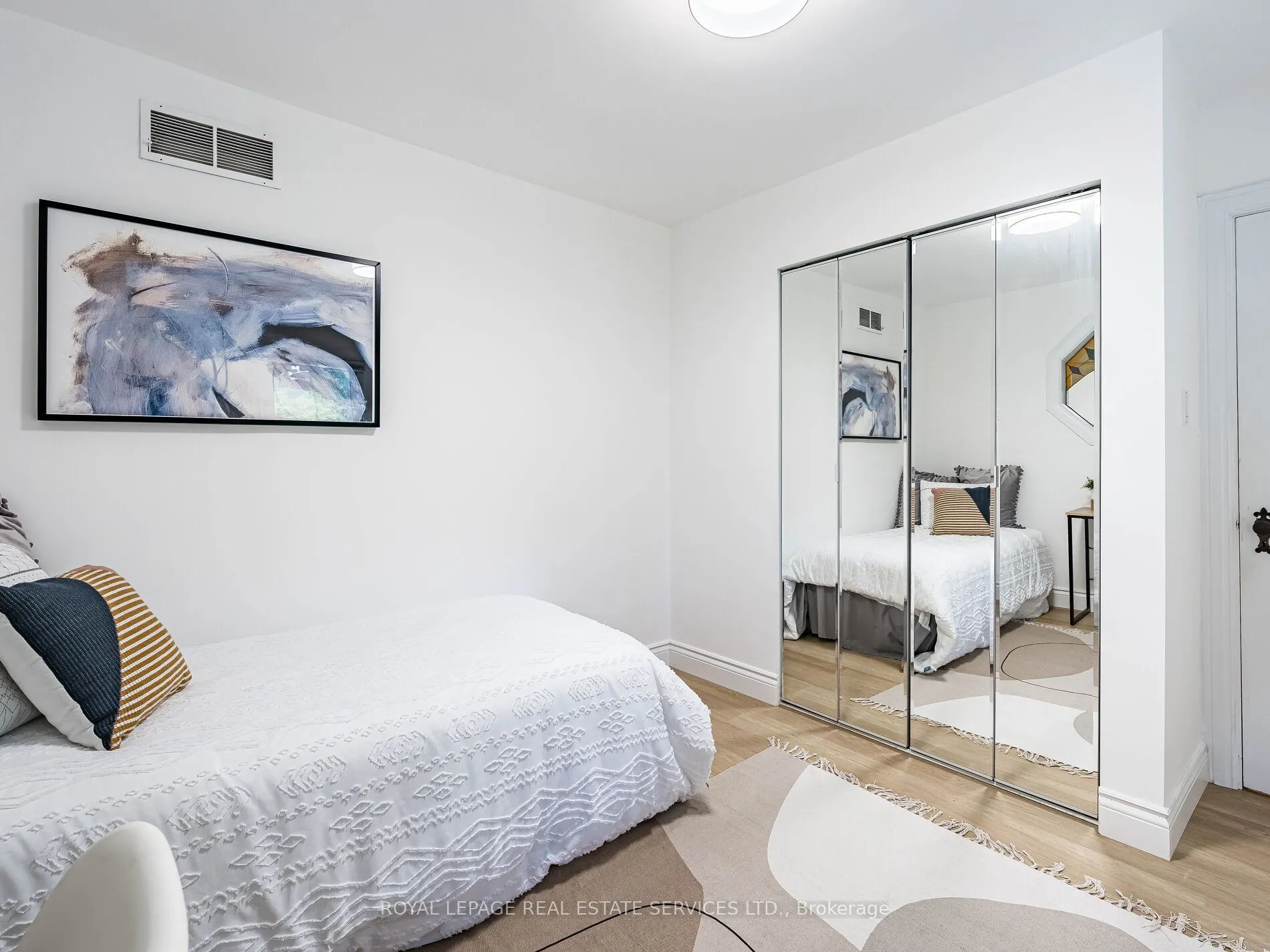 47 Riverview Gardens